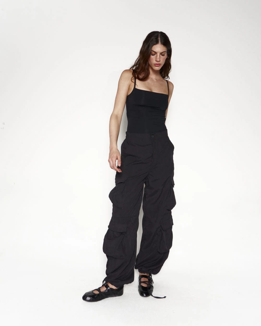BLACK PARACHUTE PANTS - imagen 2