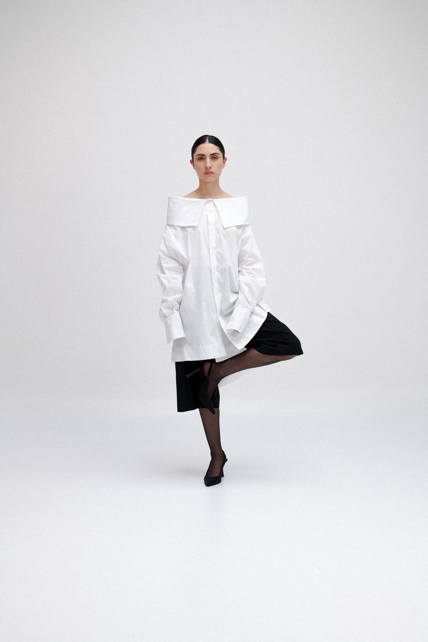 WIDE COLLAR SHIRT - imagen 1