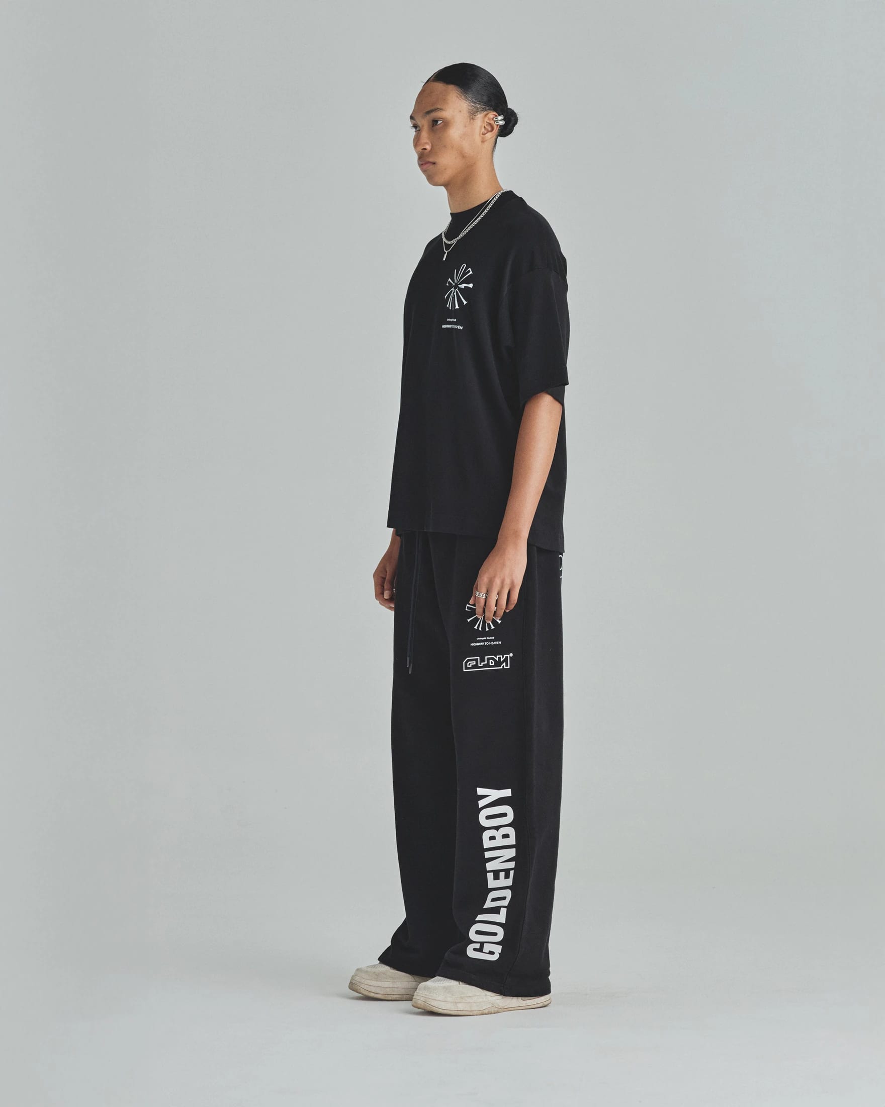 Spring Pray 4 Love Boxy Fit Tshirt Black - imagen 5