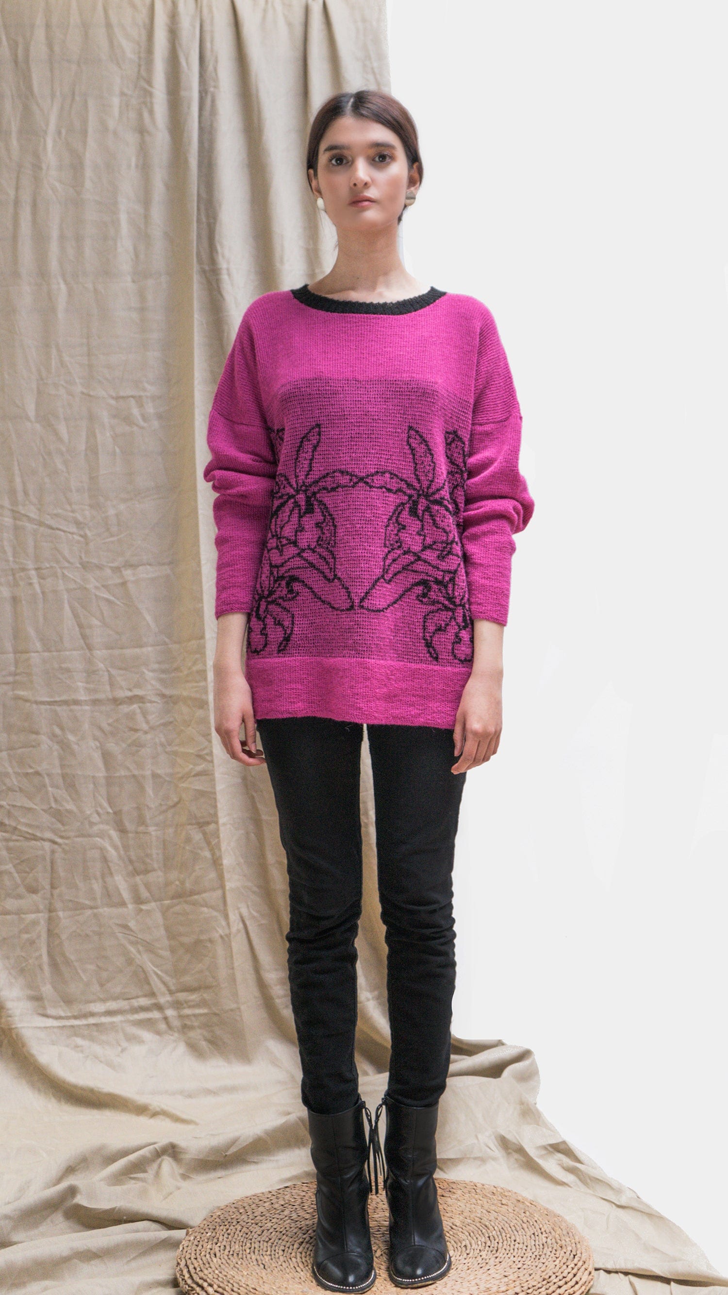 Suéter Orquídea Alpaca - Fucsia y Negro - imagen 2