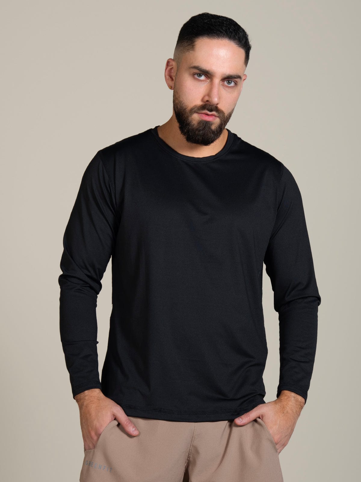 Buzo basico hombre negro - imagen 1