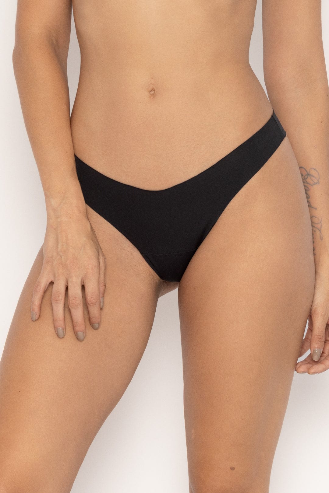 PANTY SUKI NEGRO - imagen 1