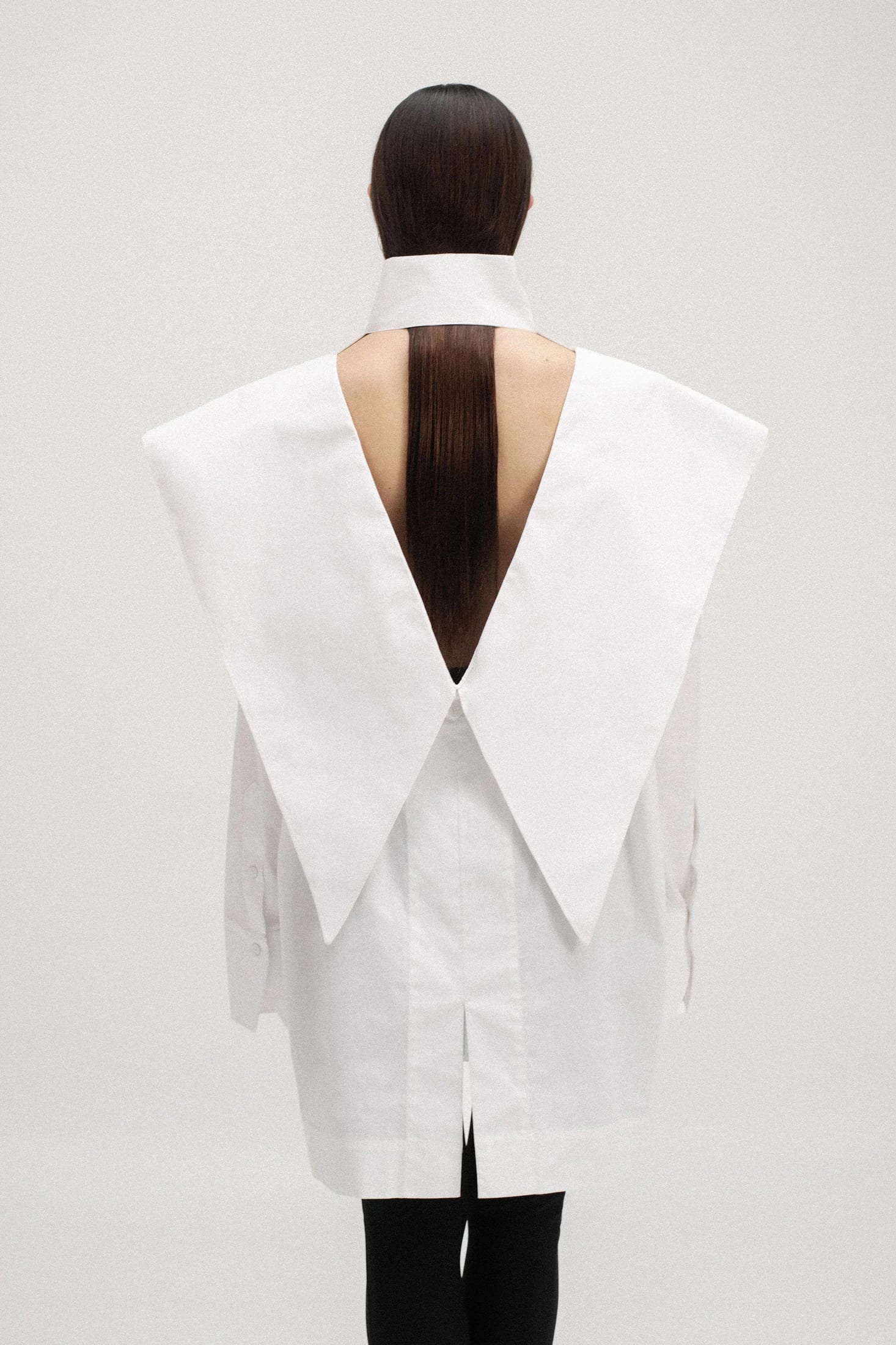 OPEN BACK SHIRT - imagen 1