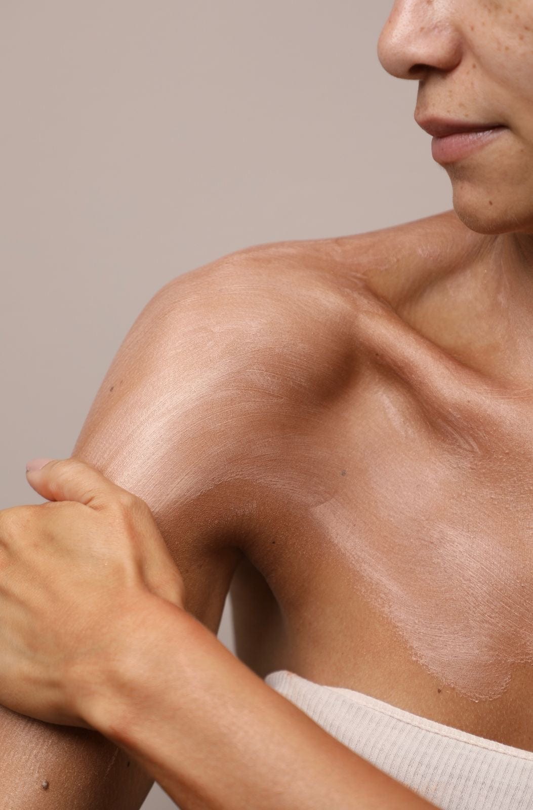 Crema hidratante efecto Bronce - imagen 3