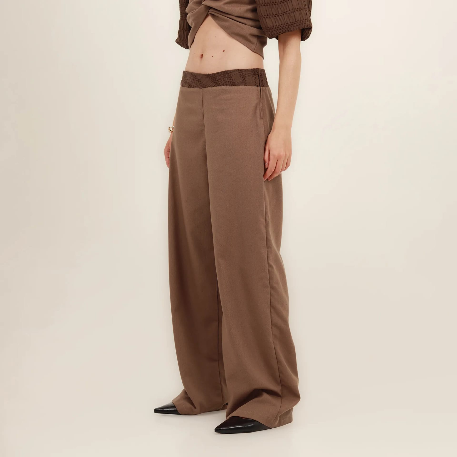 Pantalón Tiro Alto Bota Flare - imagen 5