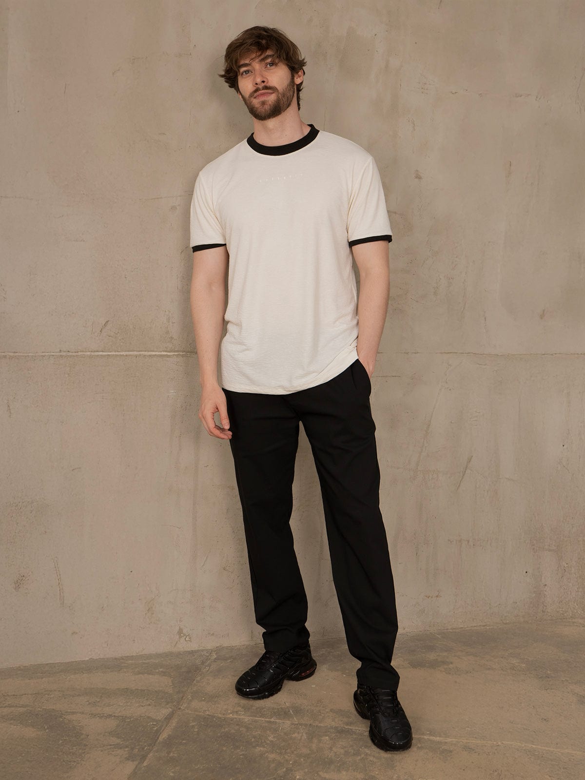 Camiseta hombre slim iza crema - imagen 2