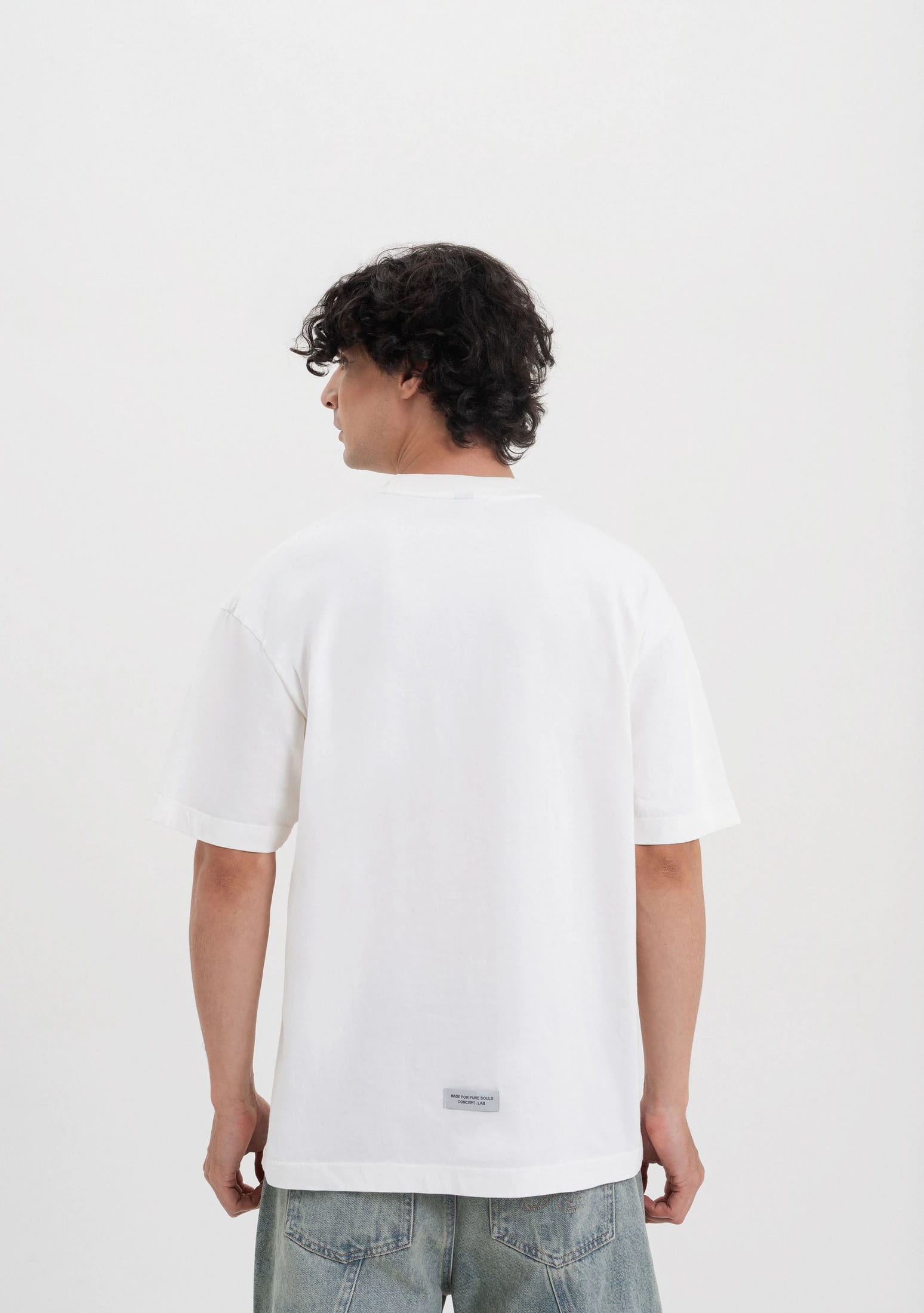 Across The Lines White Key T-Shirt - imagen 3