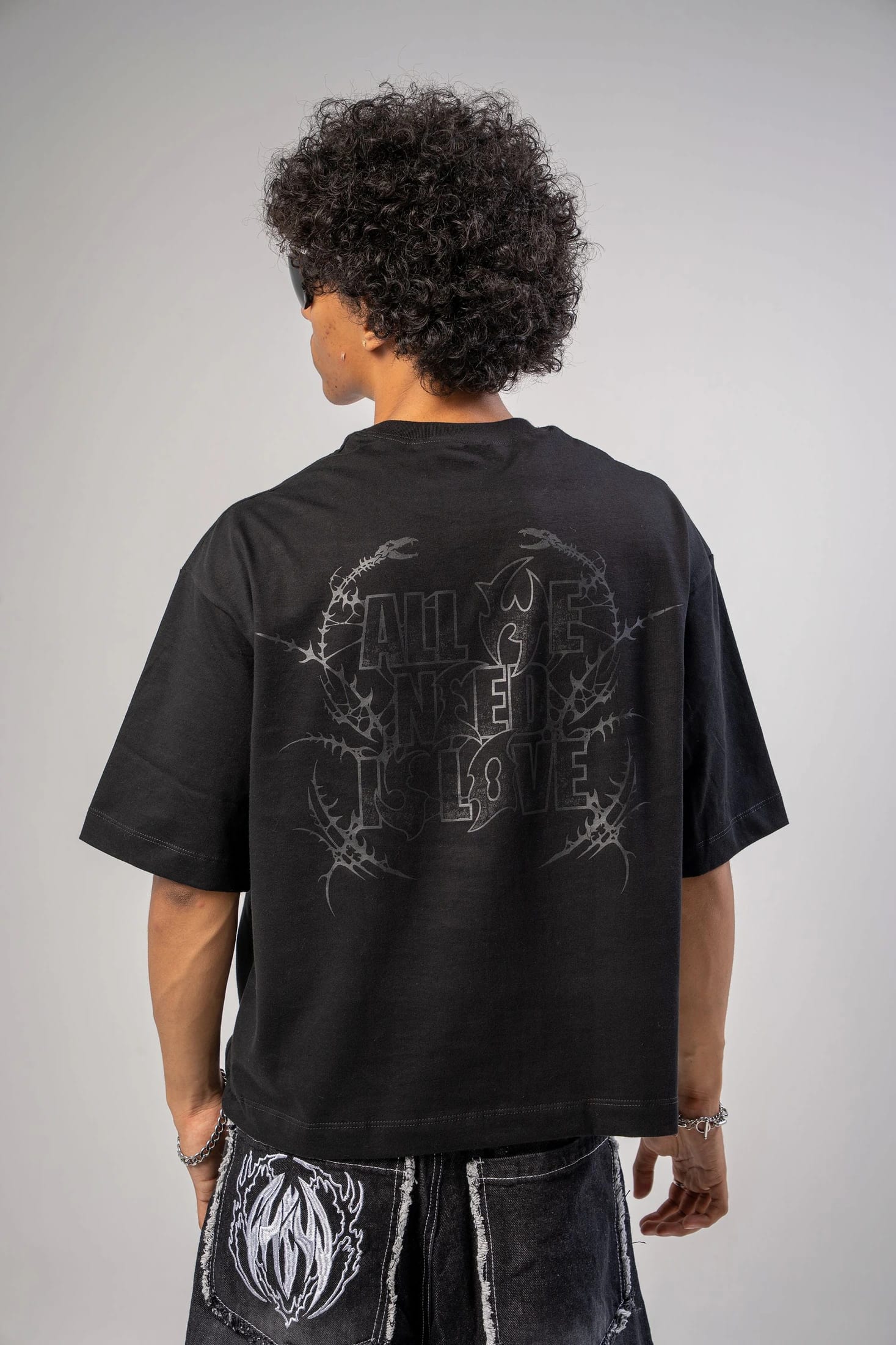 Camiseta All We Need Is Love - imagen 2