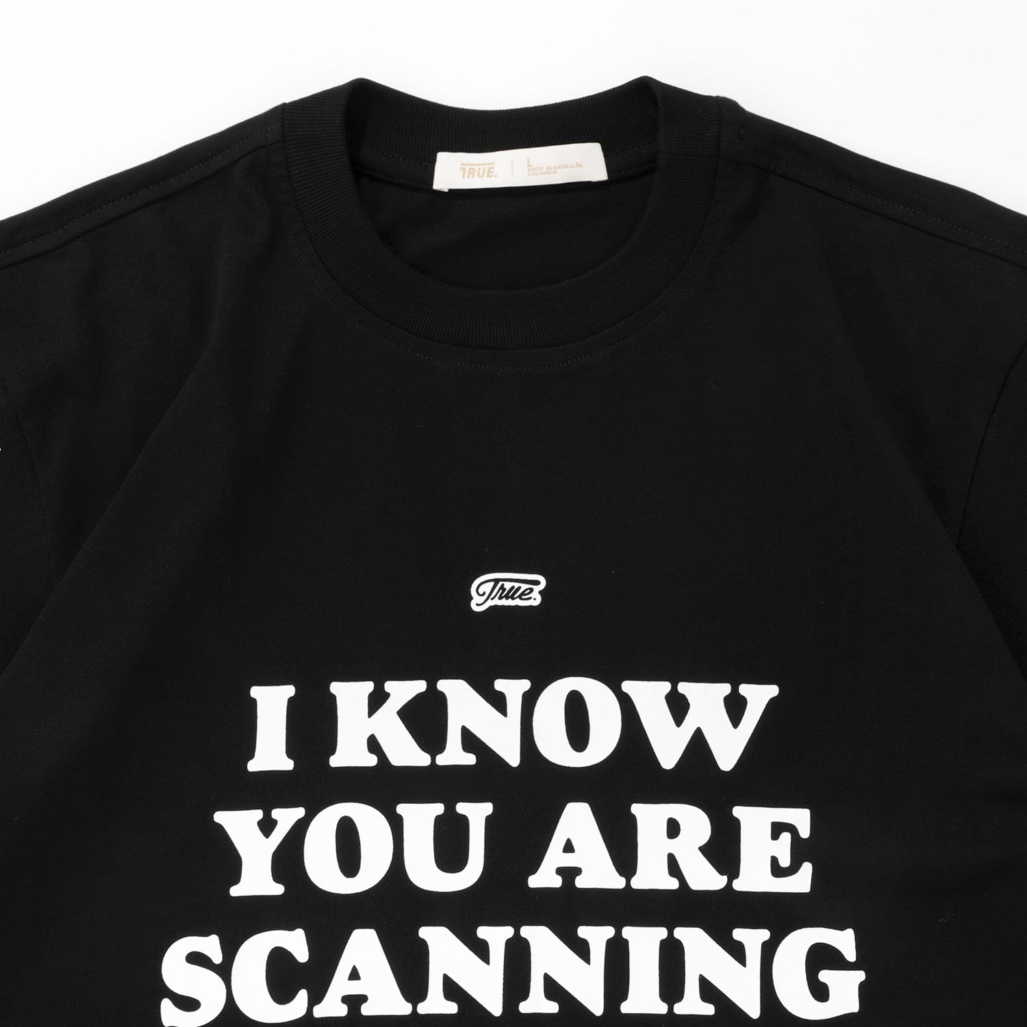 Scanning Cropped Tee - Black - imagen 4