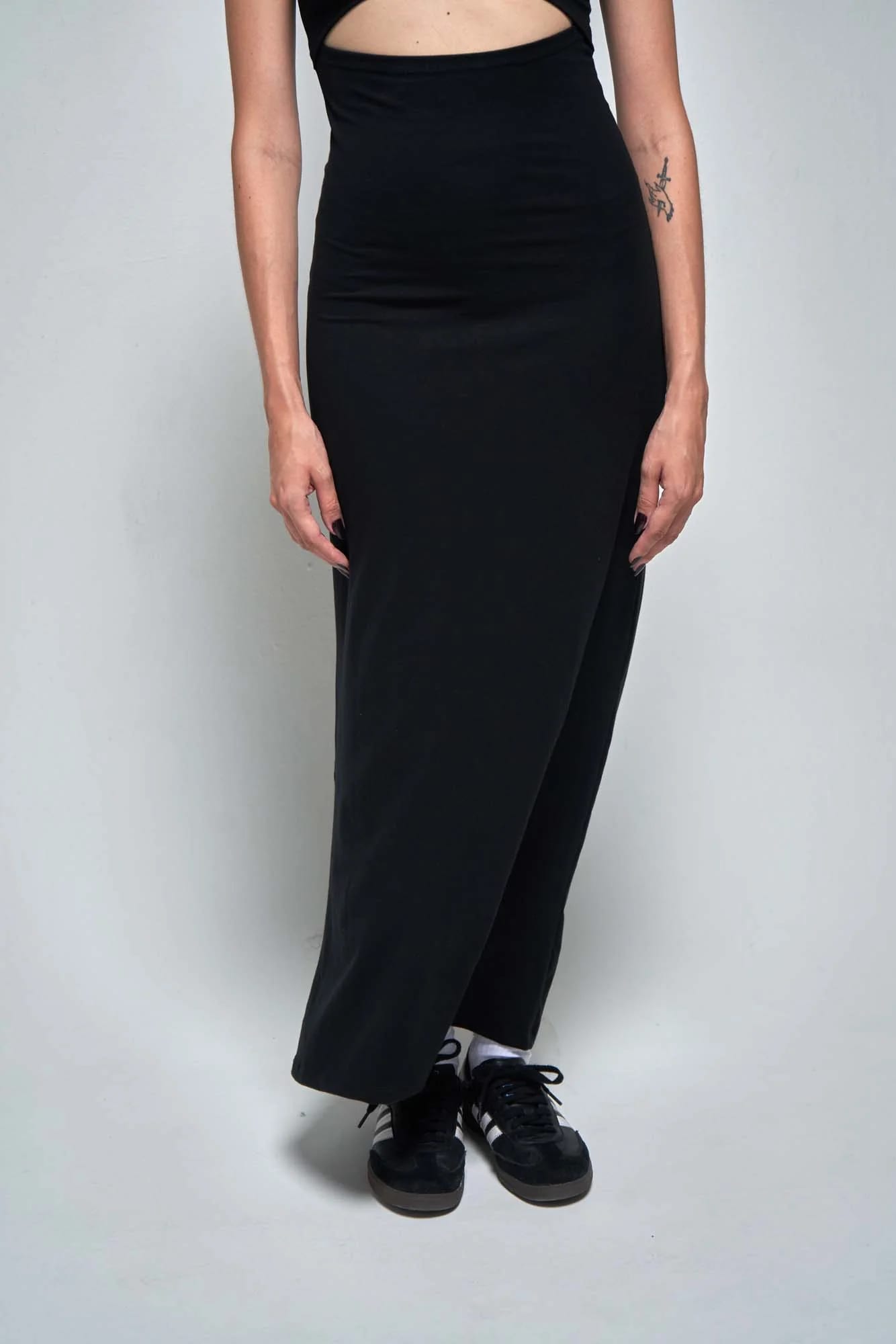 AURORA BLACK DRESS - imagen 24