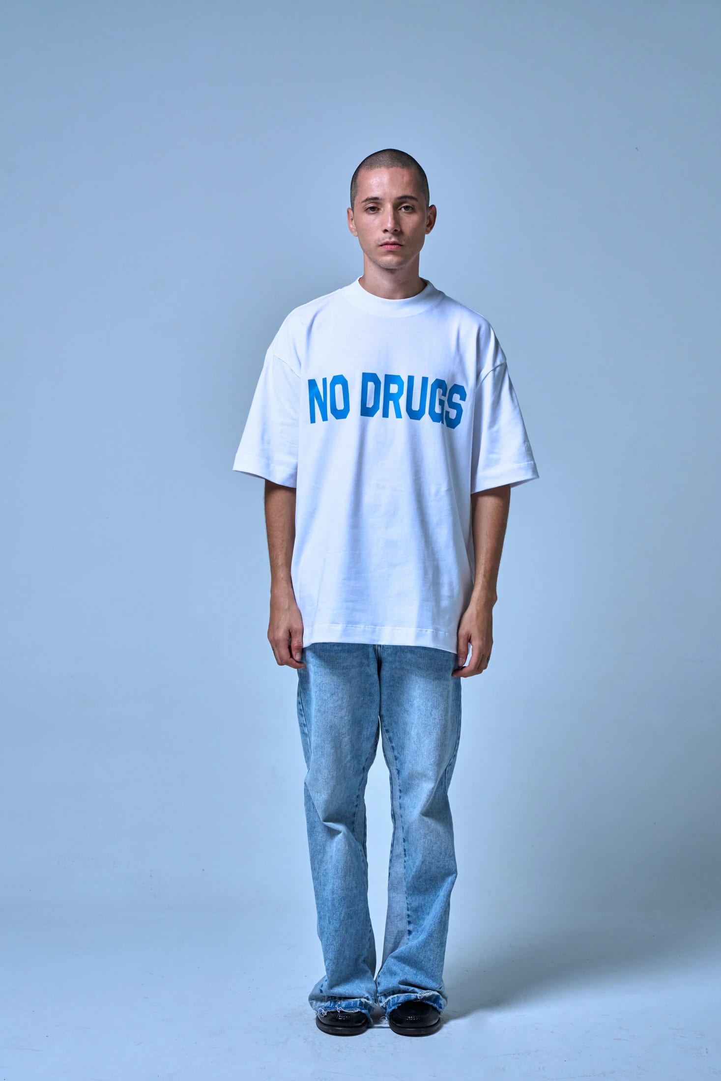 NO DRUGS WHITE T-SHIRT - imagen 2
