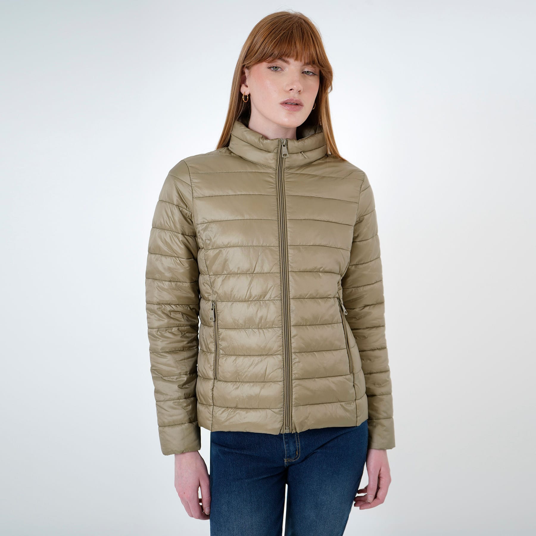 Chaqueta acolchada cuello alto con capucha interna - imagen 39