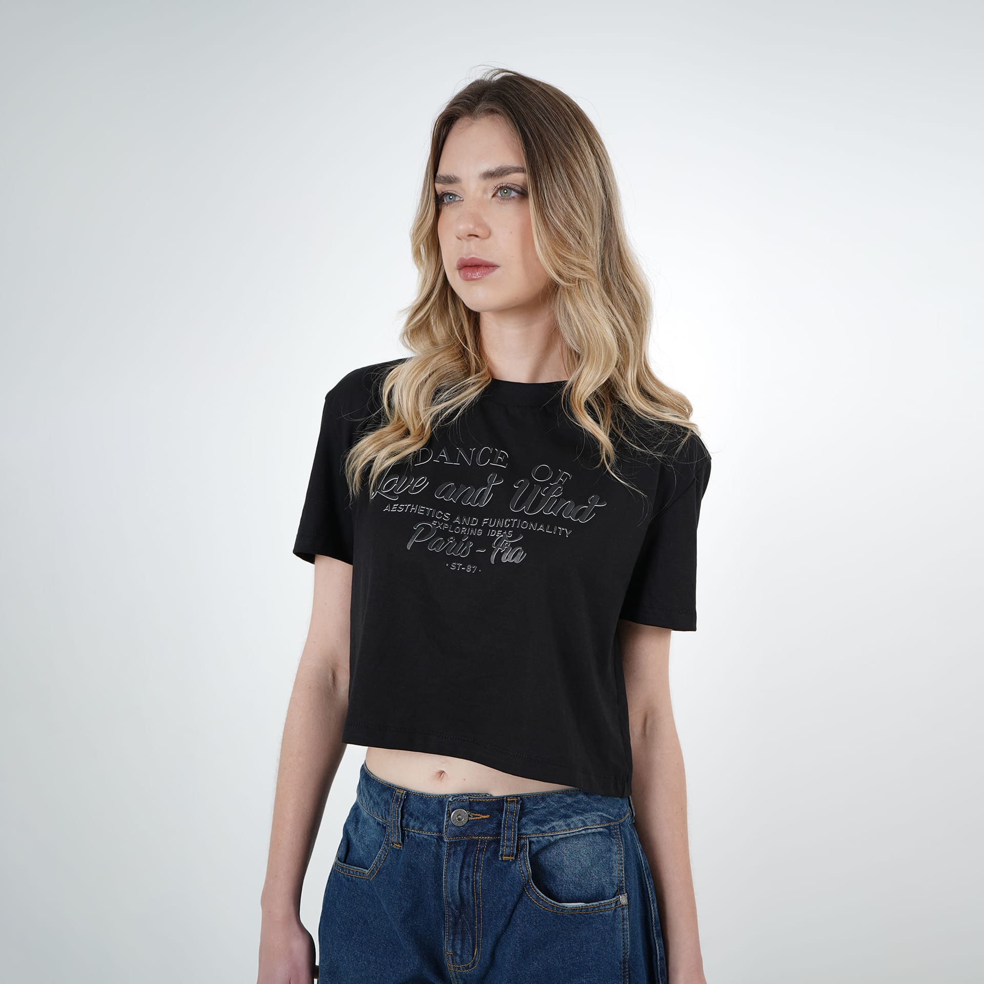 Camiseta crop cuello redondo manga corta estampado Dance - imagen 4