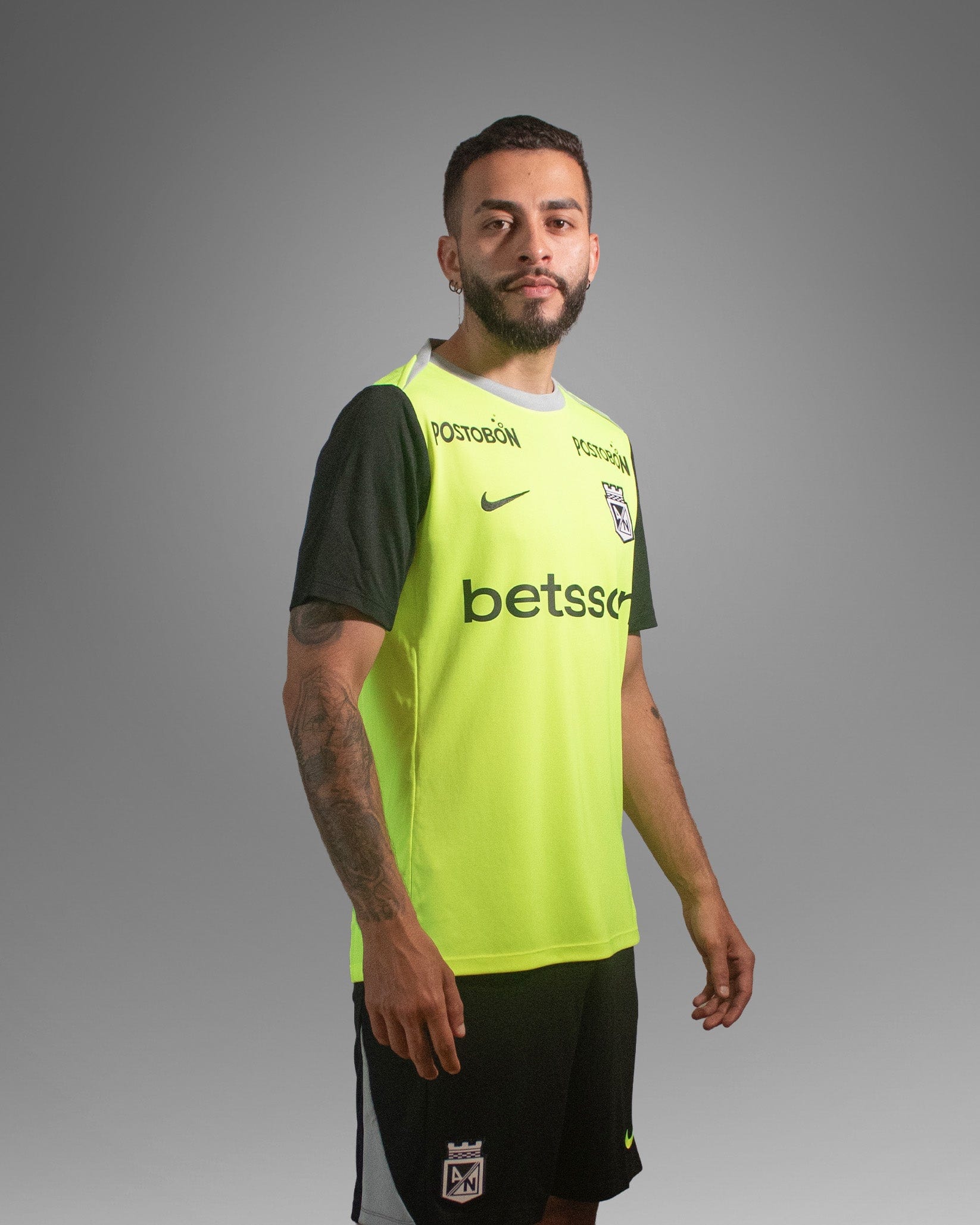 CAMISETA ENTRENO NEON NIKE 2026 HOMBRE - imagen 1