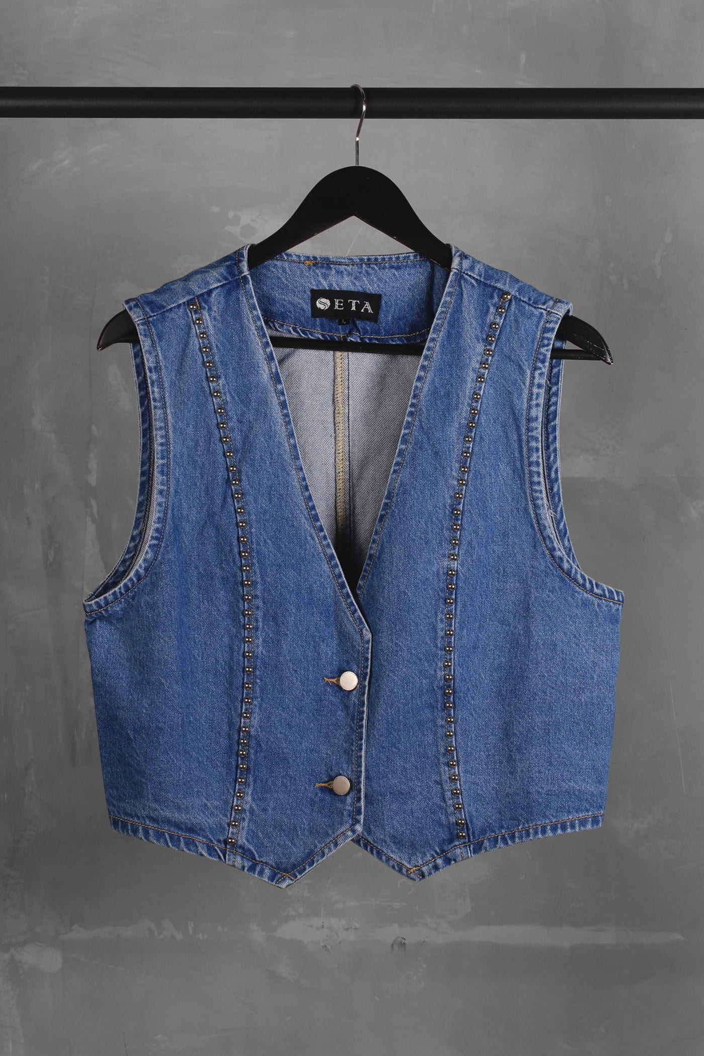 STUD DENIM VEST - imagen 1