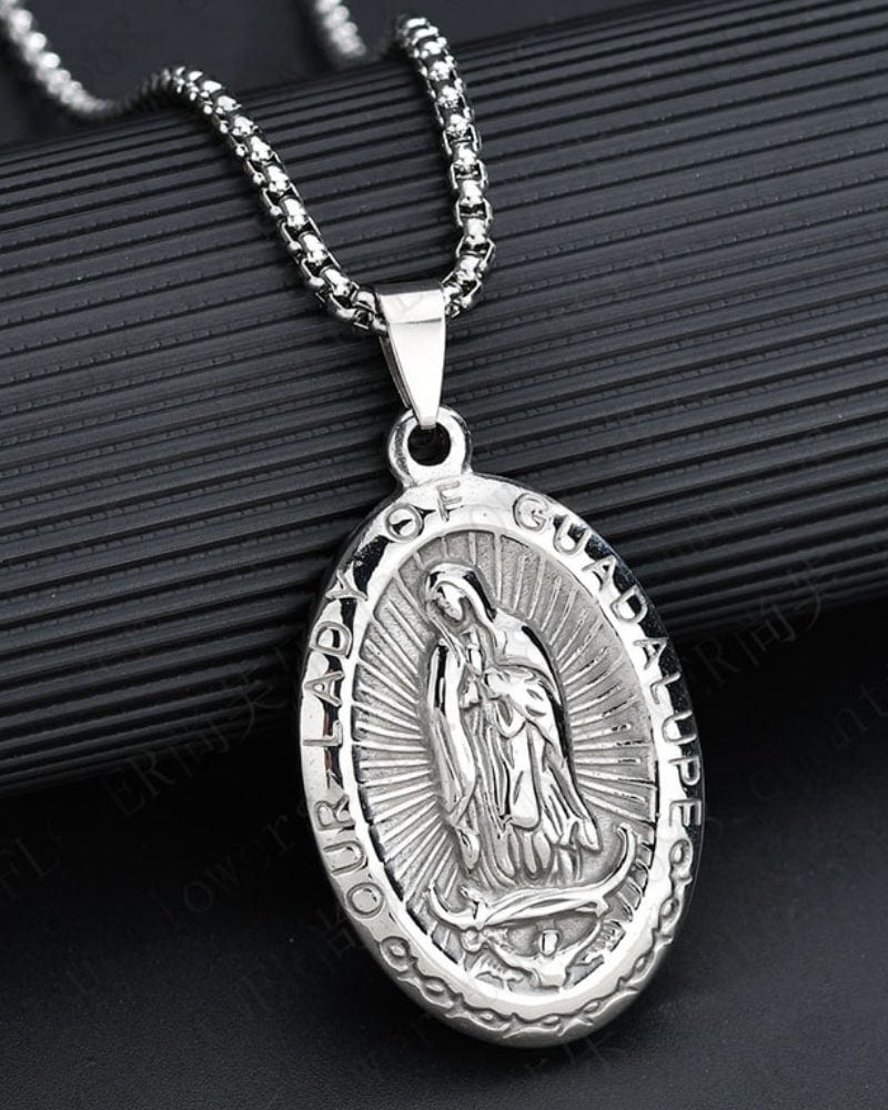 Oval Medallion - imagen 3