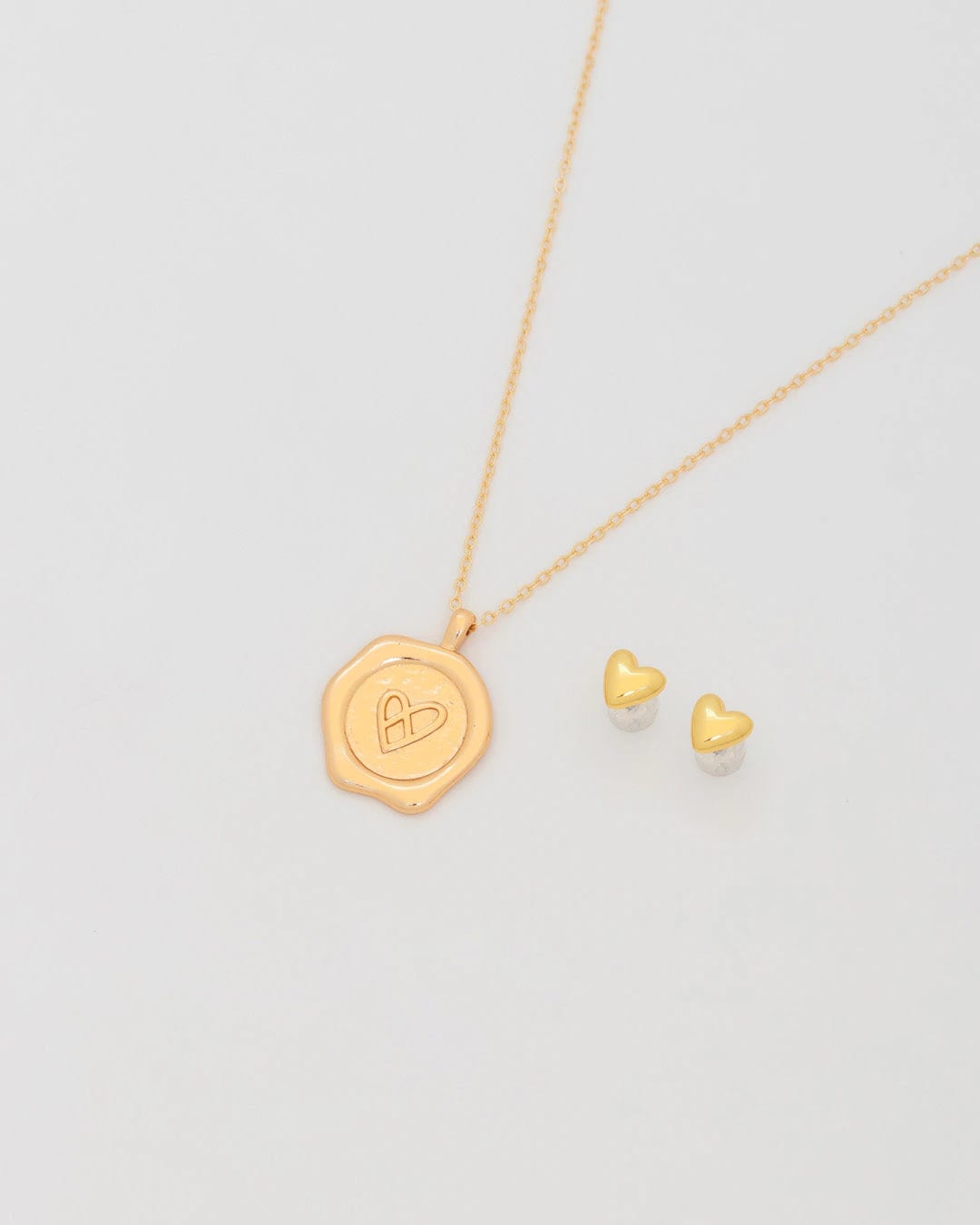 Collar Sello AVM + Aretes - imagen 1