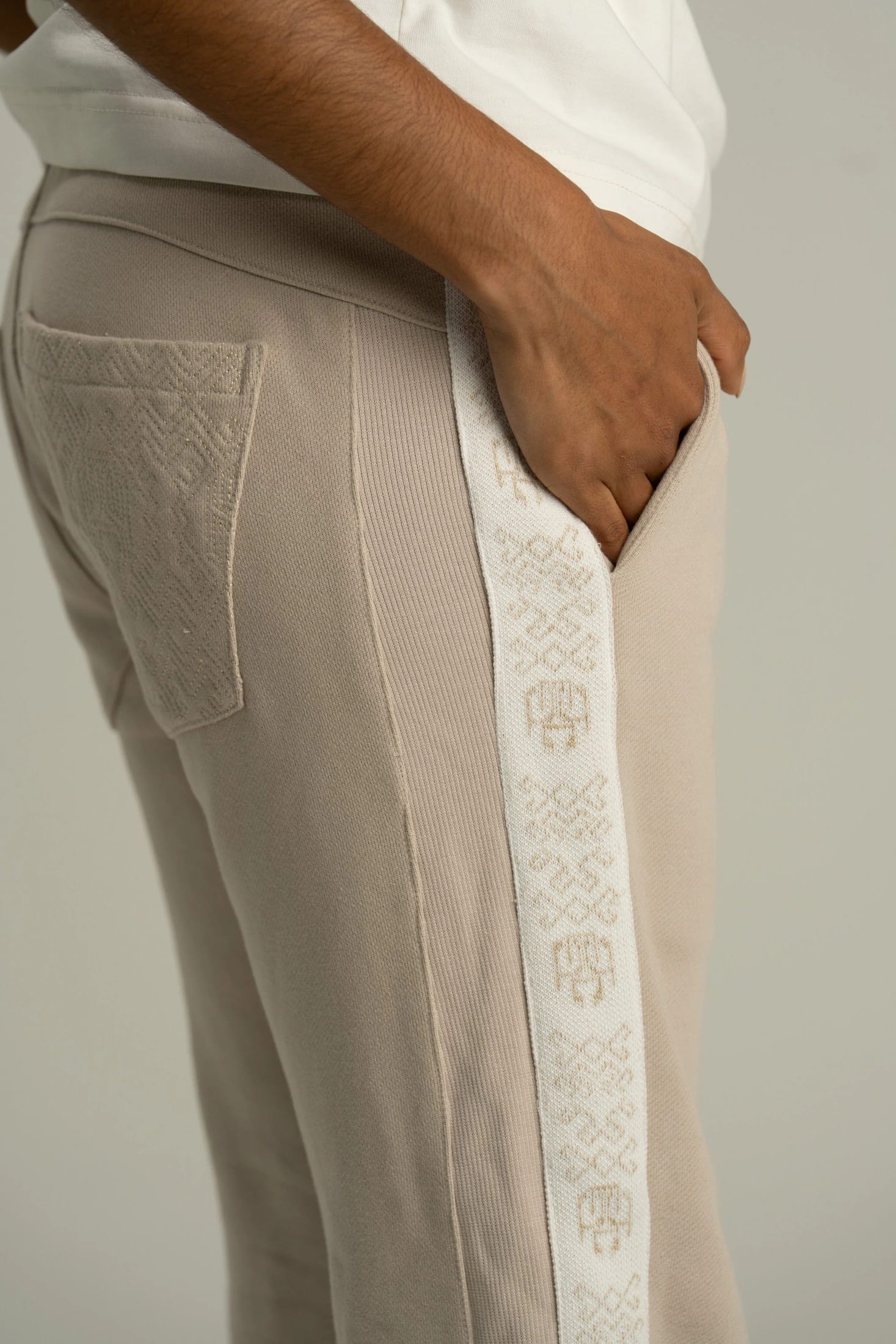 UMUN JOGGERS - imagen 6