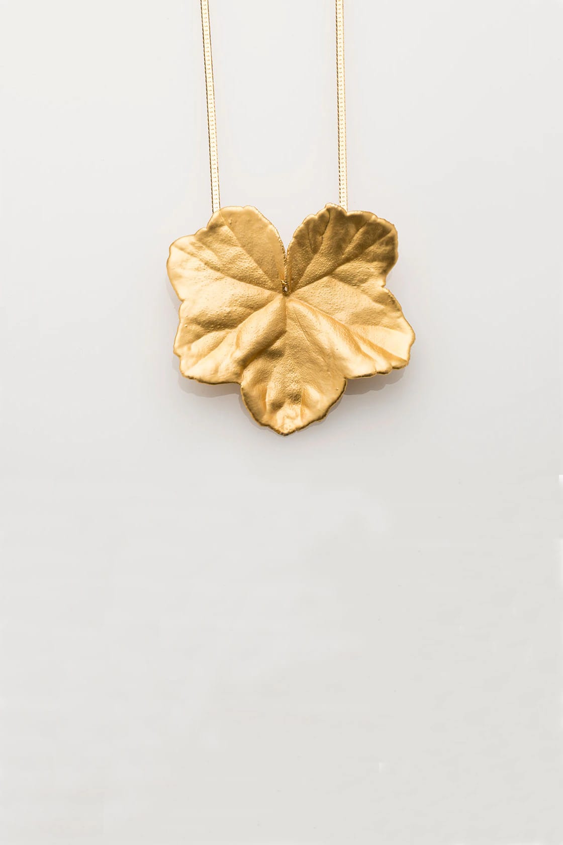 GERANIUM NECKLACE - imagen 1