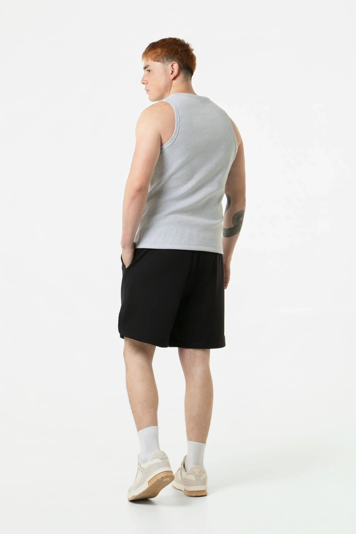 BERMUDA JOGG COLOR NEGRO - imagen 6
