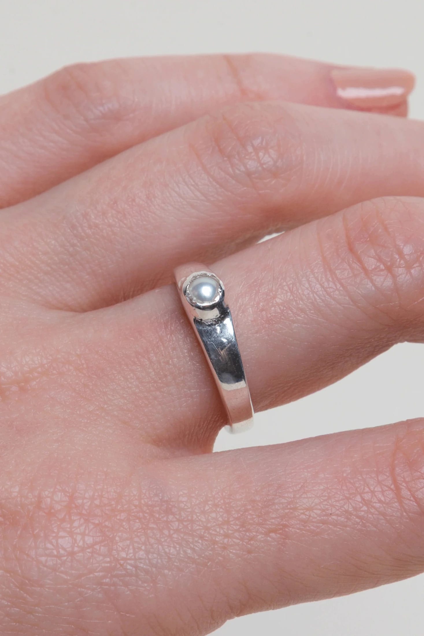 CLOUD RING WITH NATURAL PEARL - imagen 1