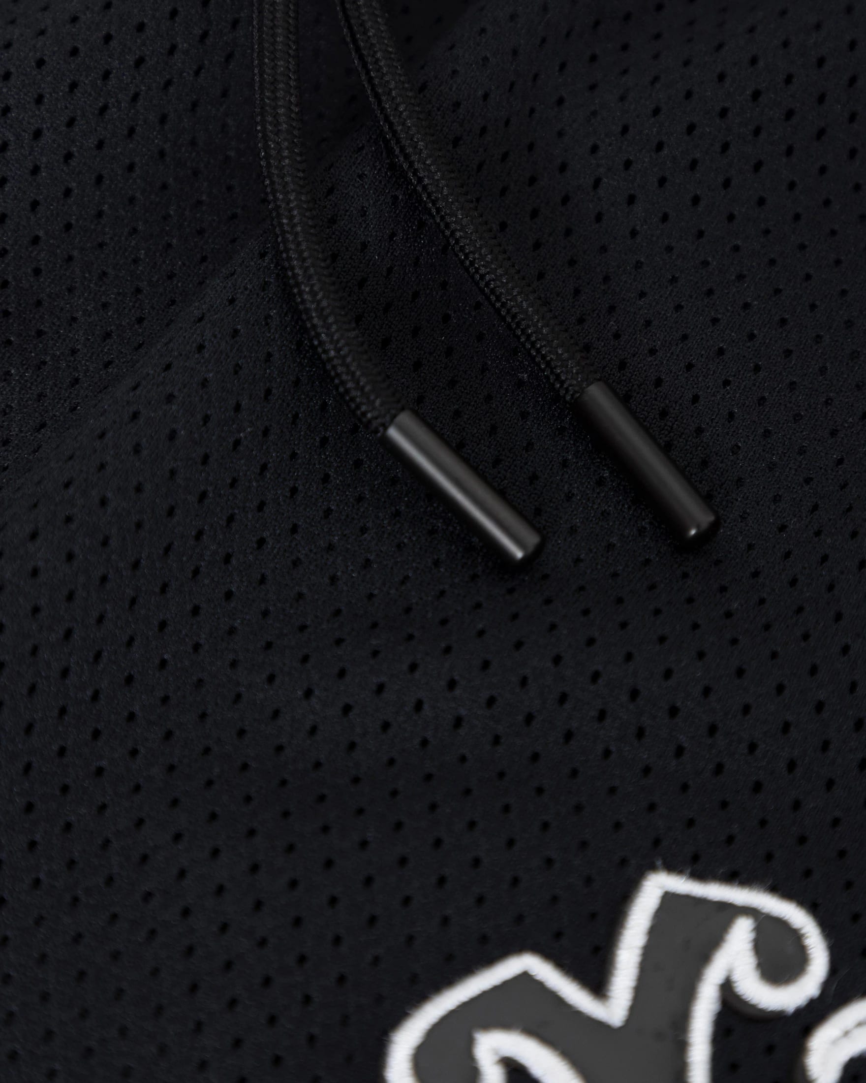 Line Embroidered UG Mesh Short Black - imagen 4
