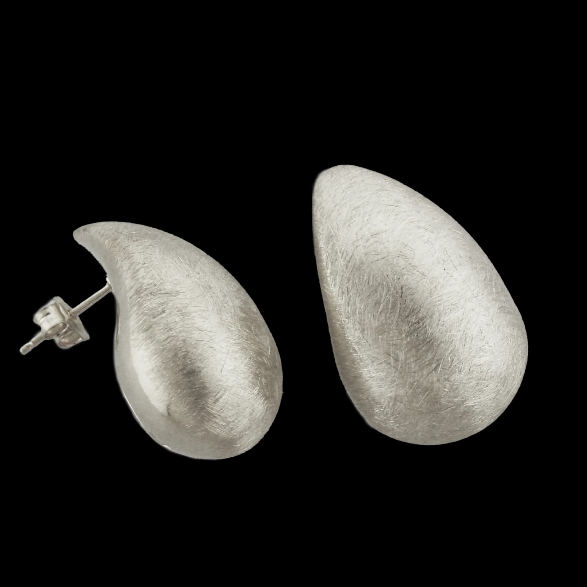 SILVER BOLD LINES EARRINGS - imagen 2