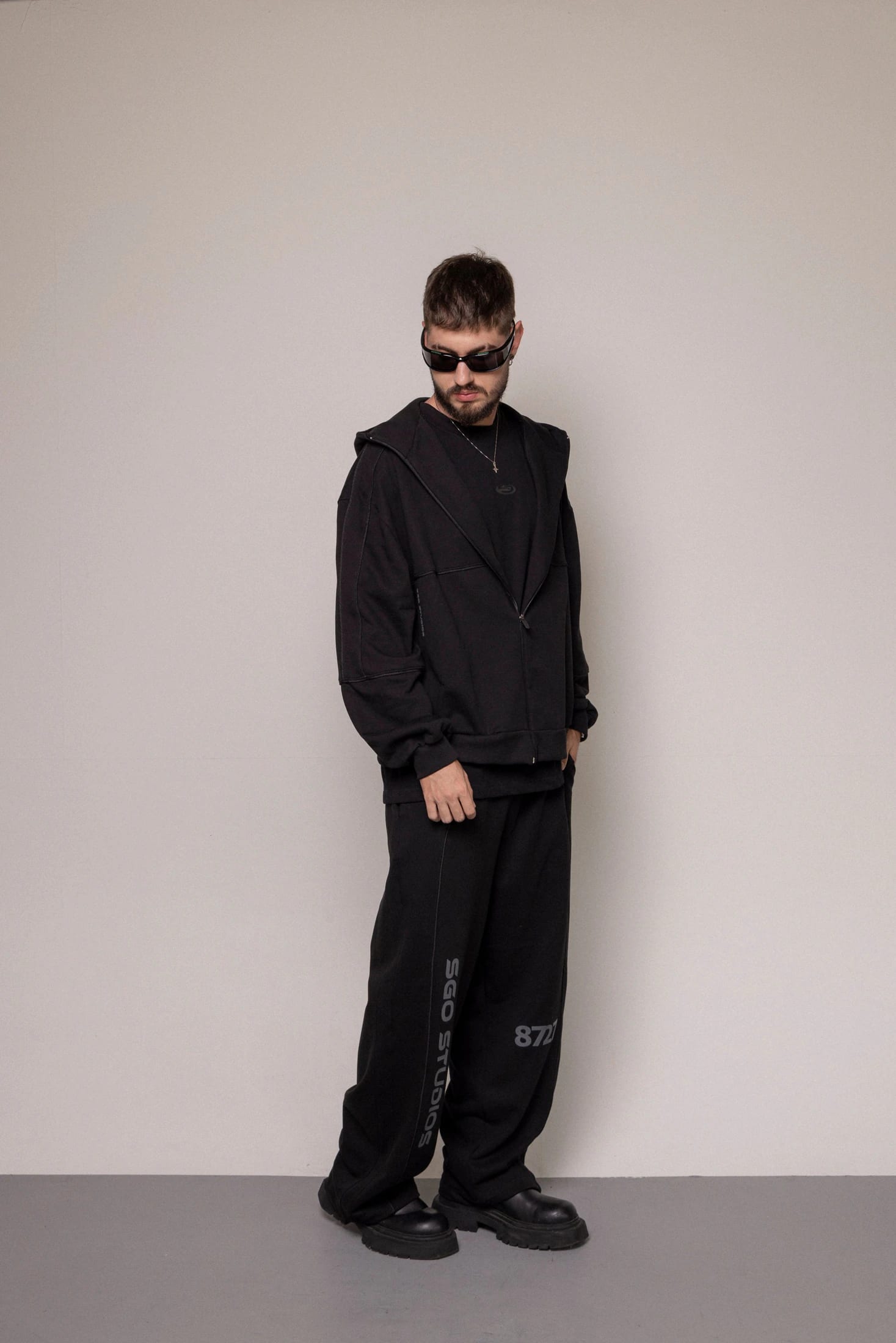 SET HOODIE Y SUDADERA 8727 -NEGRO - imagen 2