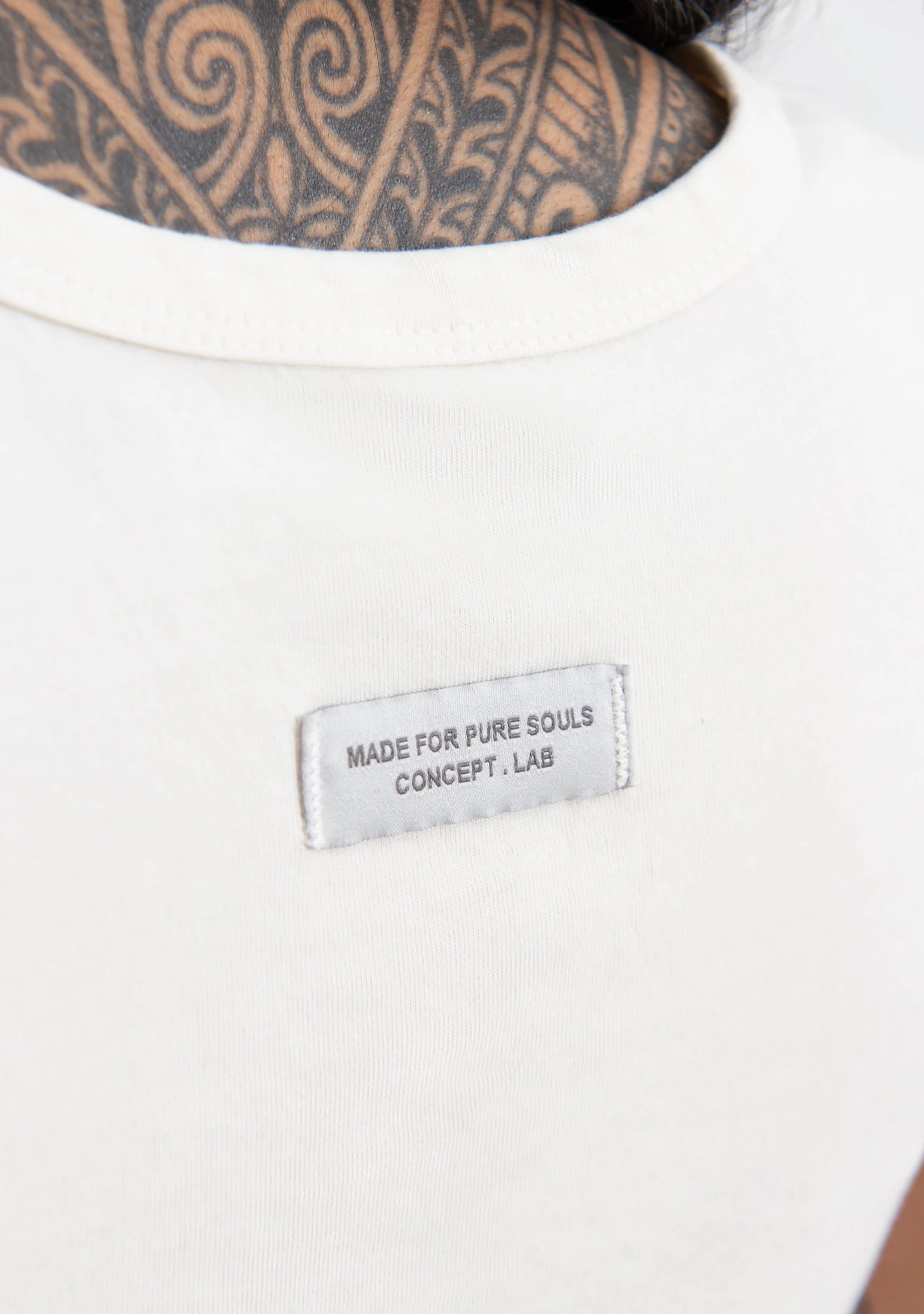 knockout white crop top - imagen 8