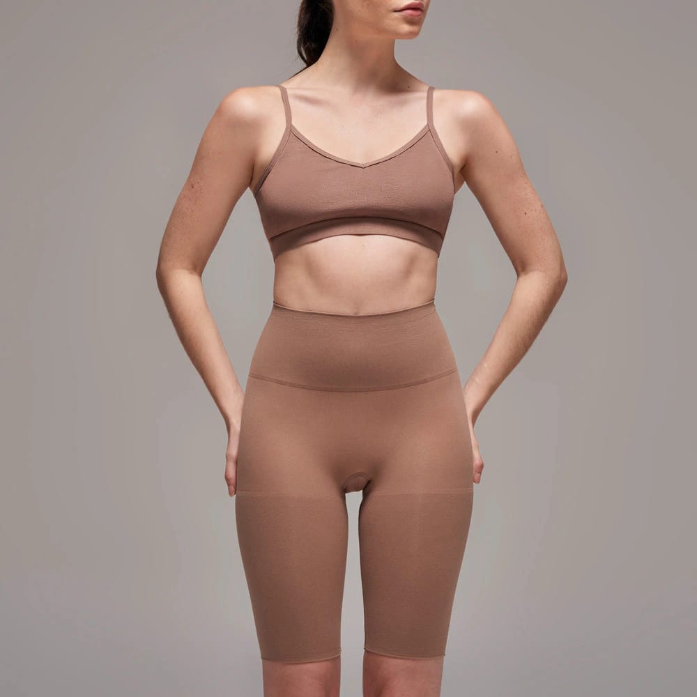 Short moldeador con control abdomen y piernas para mujer  | Lunia - imagen 4