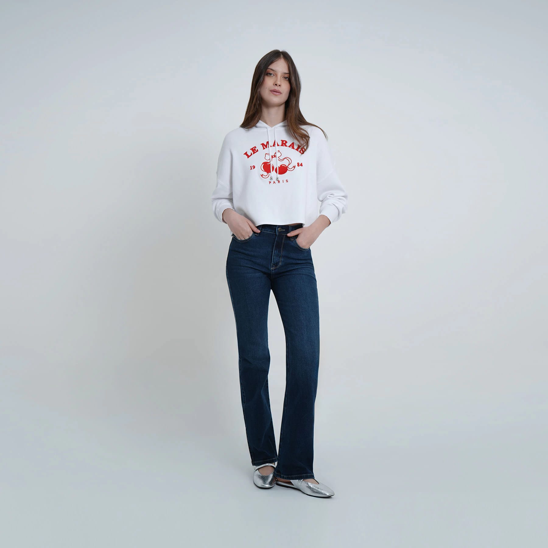 Buzo sudadera crop con capucha bordado Berry - imagen 4