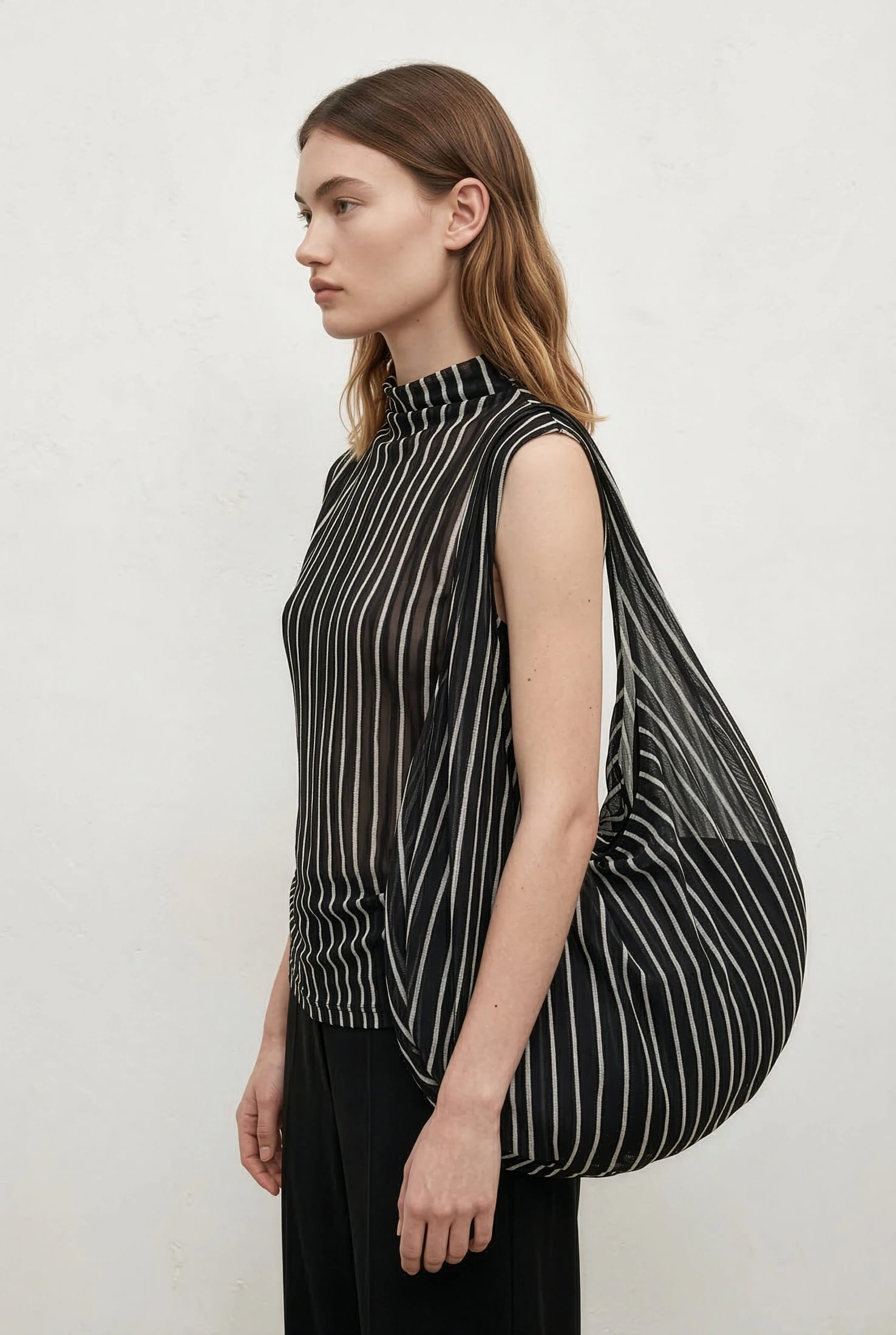 Funnel Neck Top - imagen 2