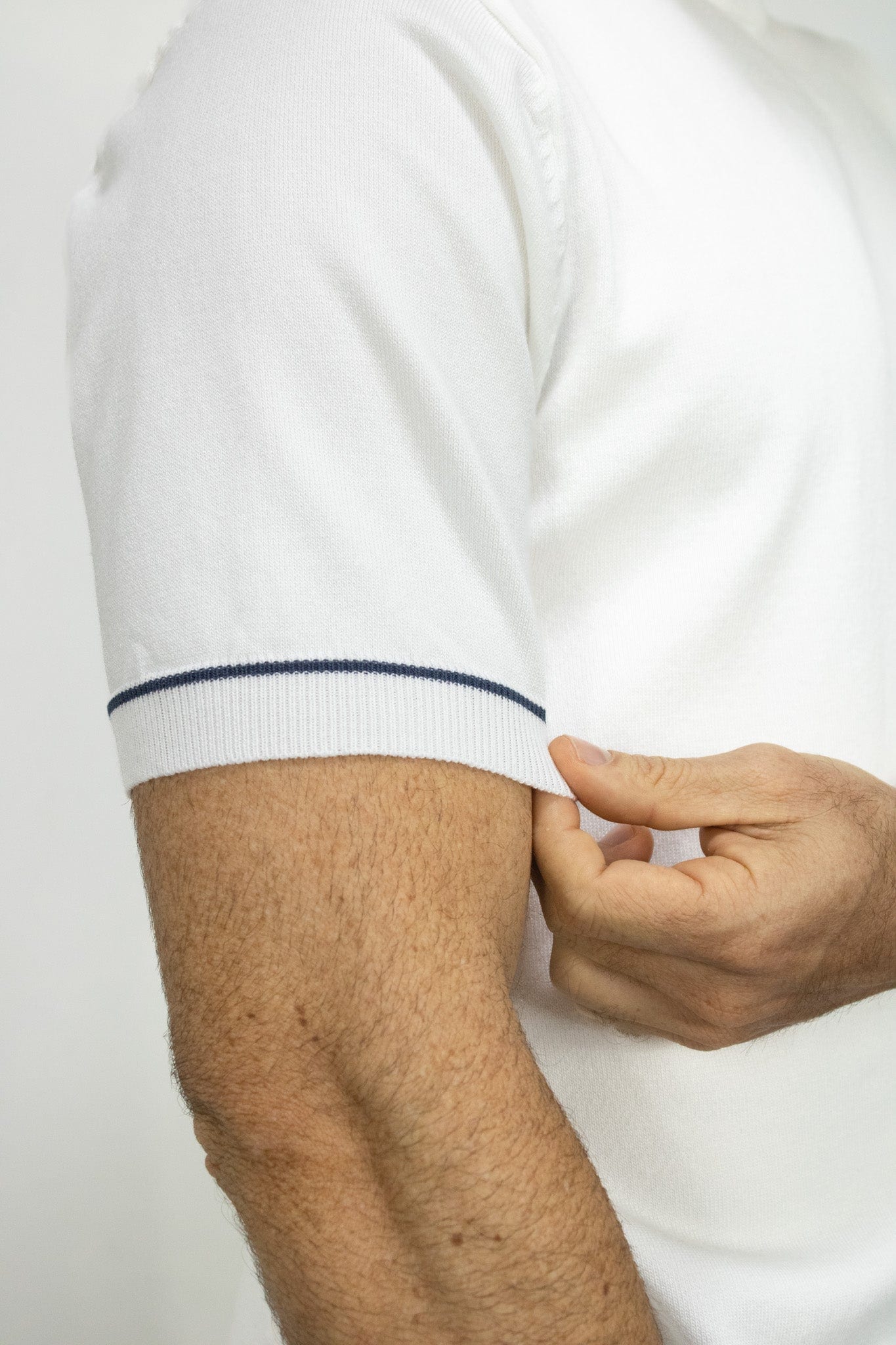 CAMISETA TEJIDA BLANCA PARA HOMBRE - imagen 4