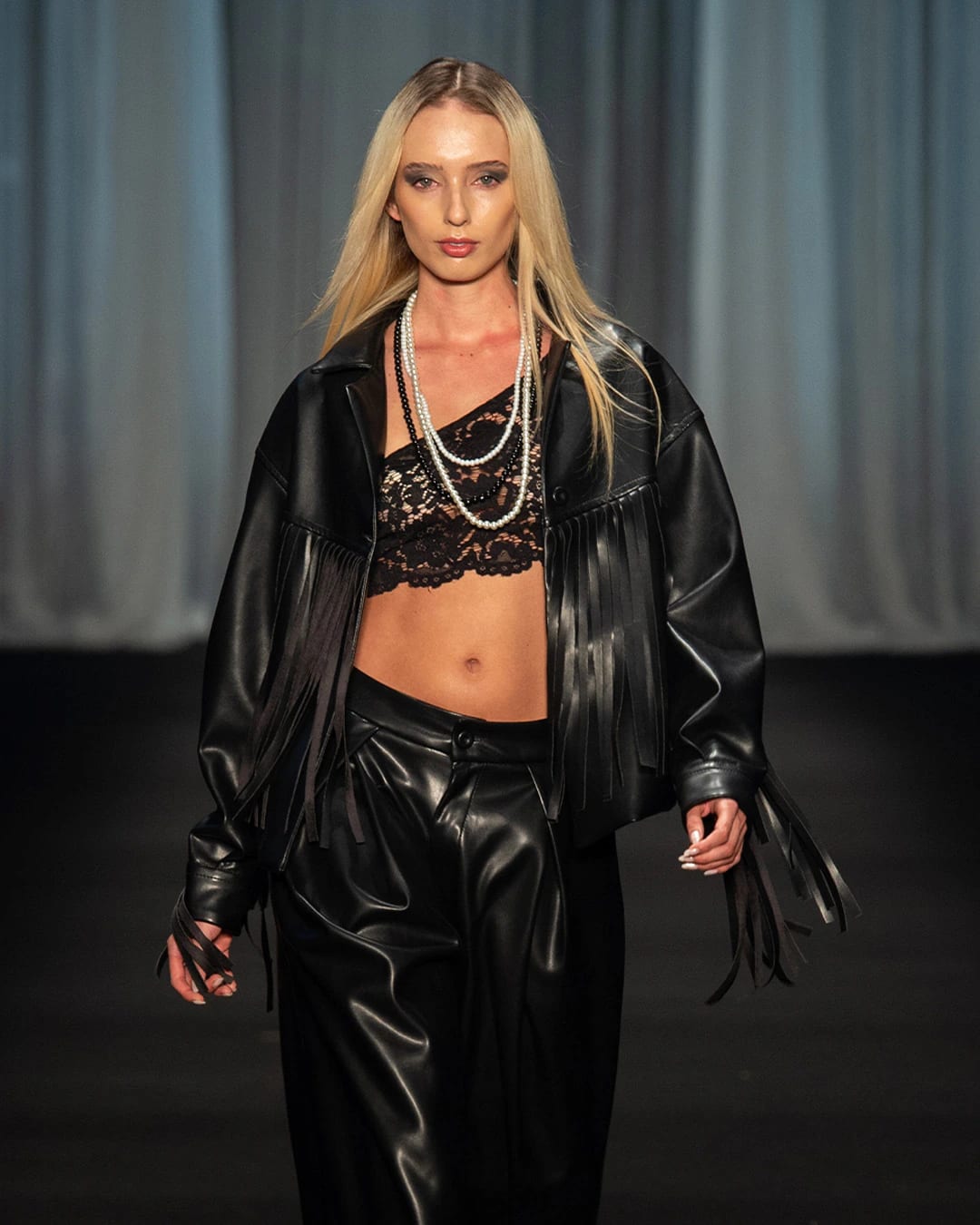 Chaqueta flecos - imagen 1