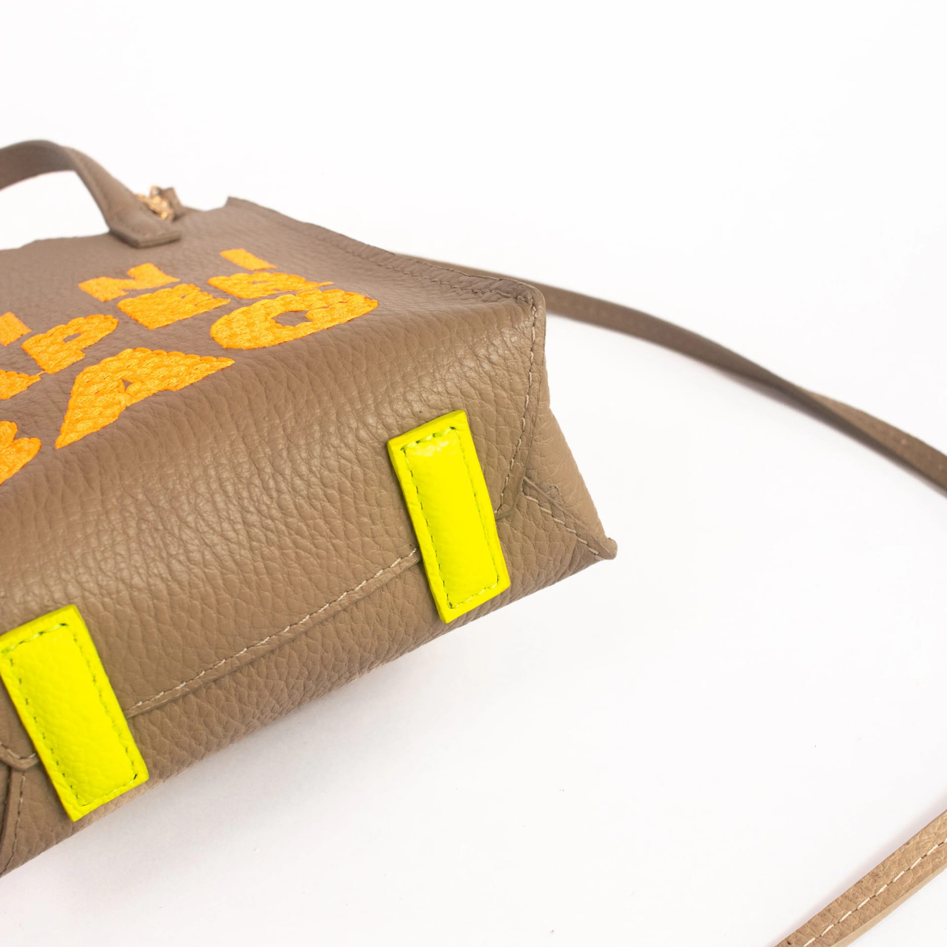 Mini Paper Bag - Cocoa x Neon Orange - imagen 4