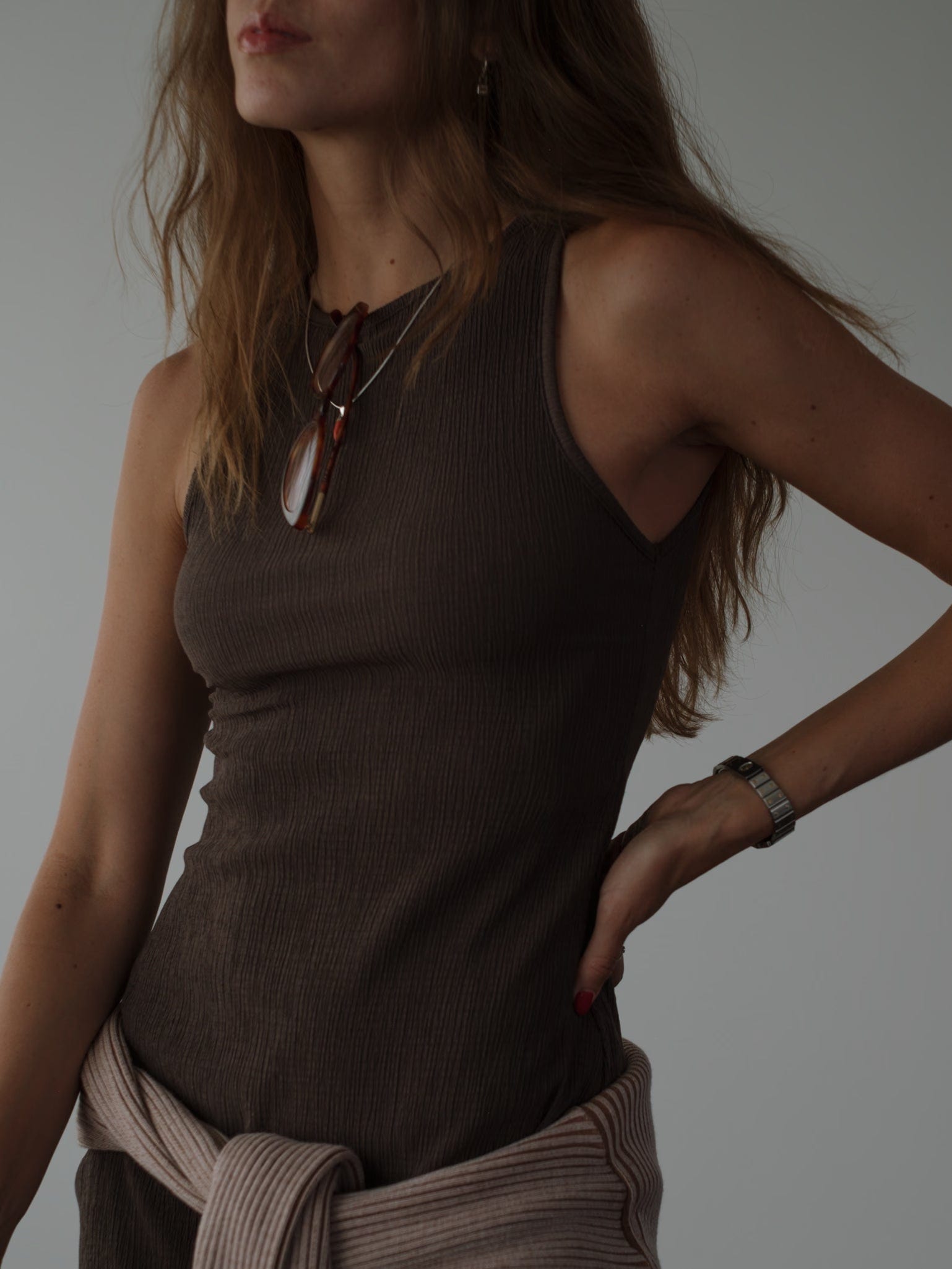 LONG TANK DRESS - BROWN - imagen 9