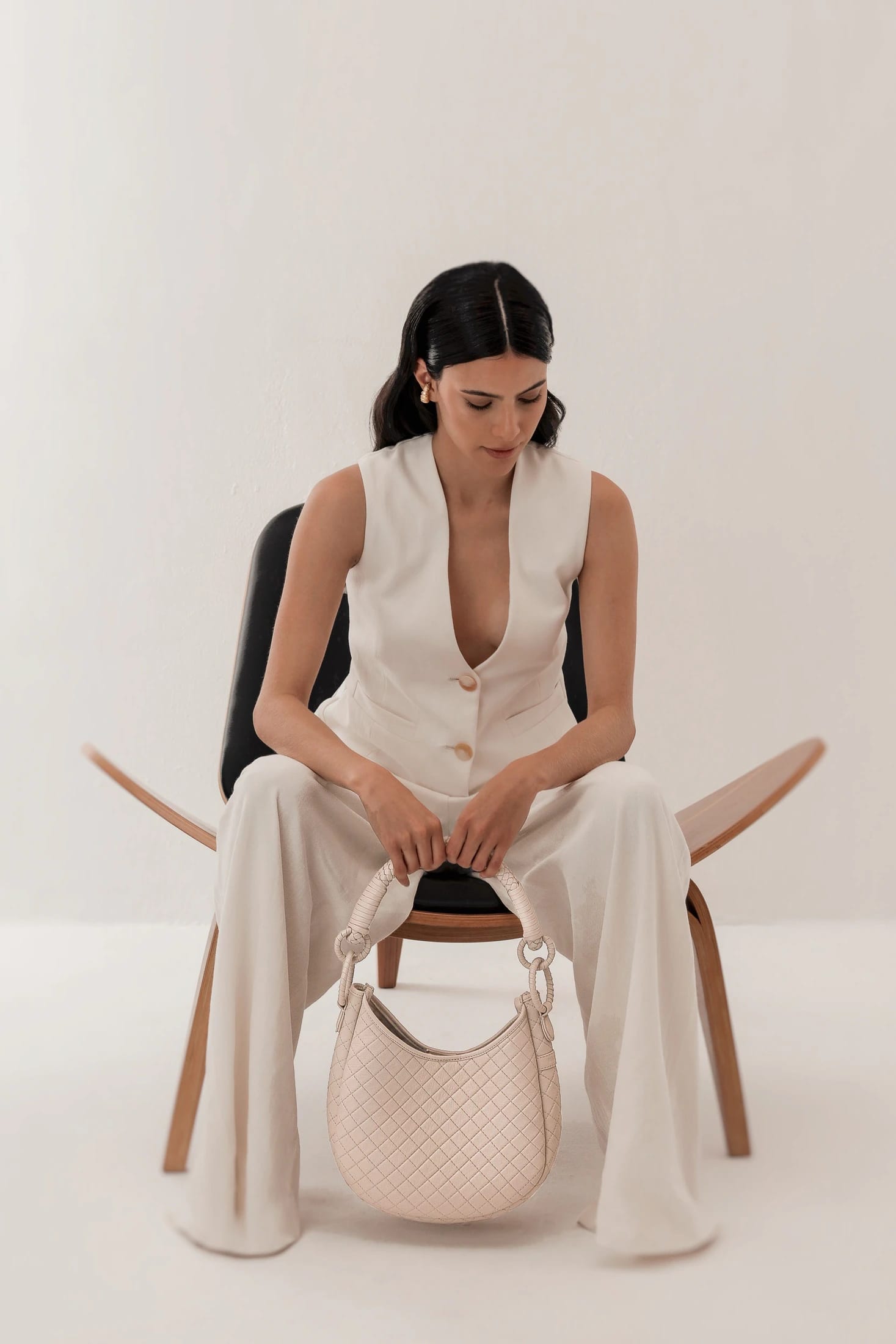 Saddle Shoulder Bag, Beige - imagen 12