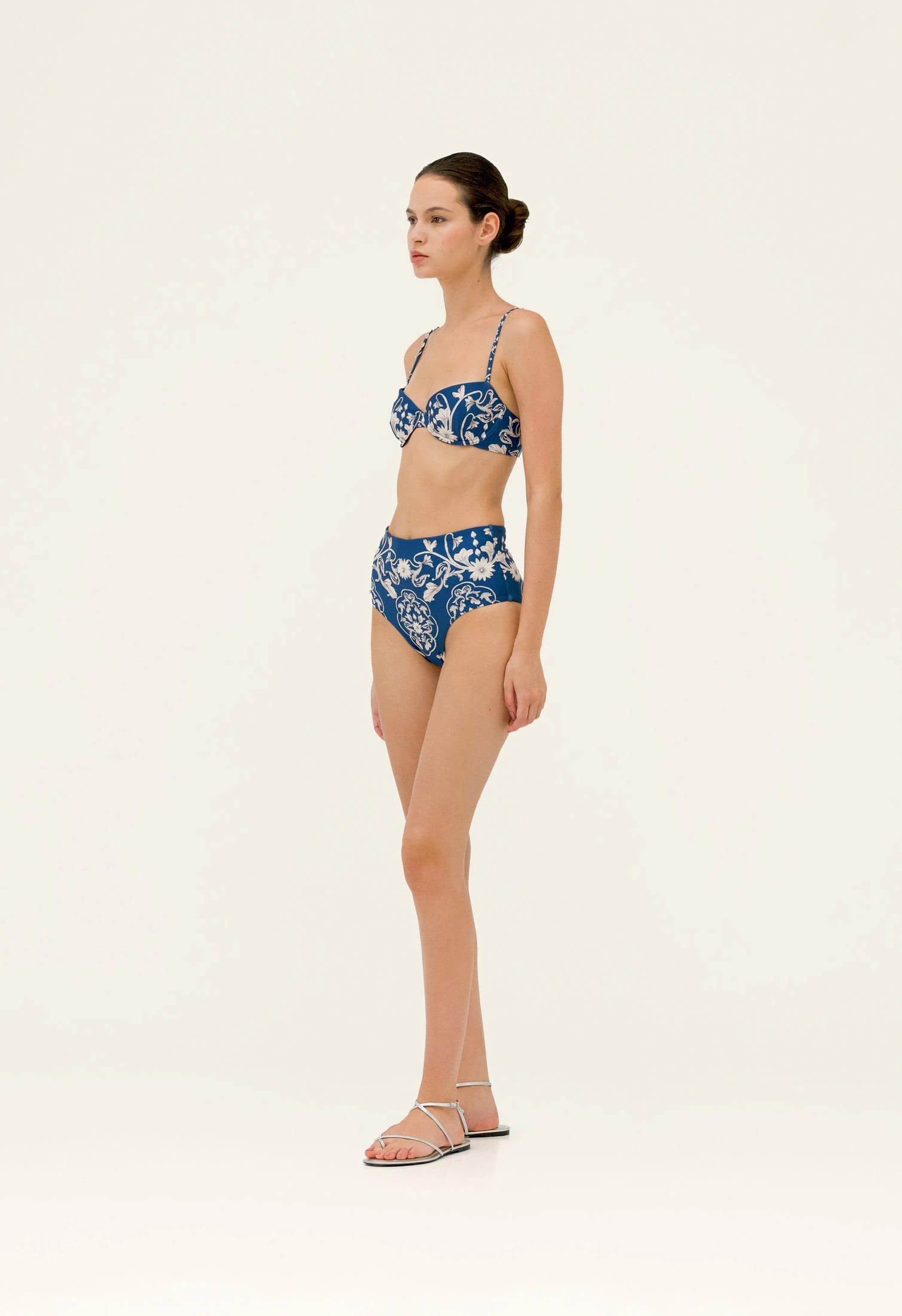 Magdalena Ribbons Bikini Top - imagen 3