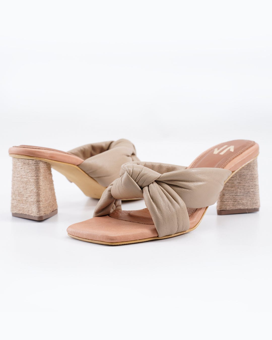 Silvia Cobos Mary Beige - imagen 3