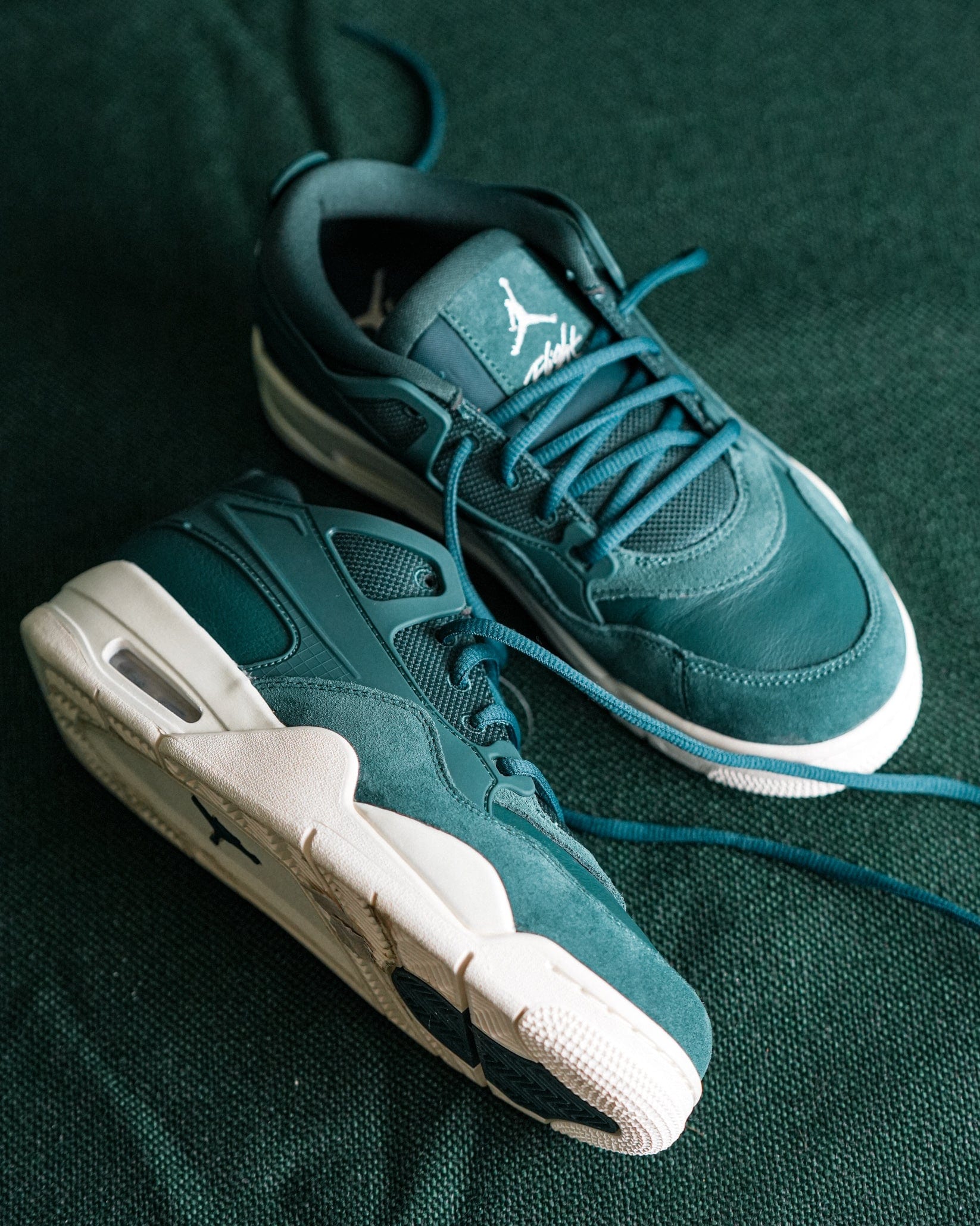 TENIS MUJER AIR JORDAN 4 VERDE OSCURO - imagen 4