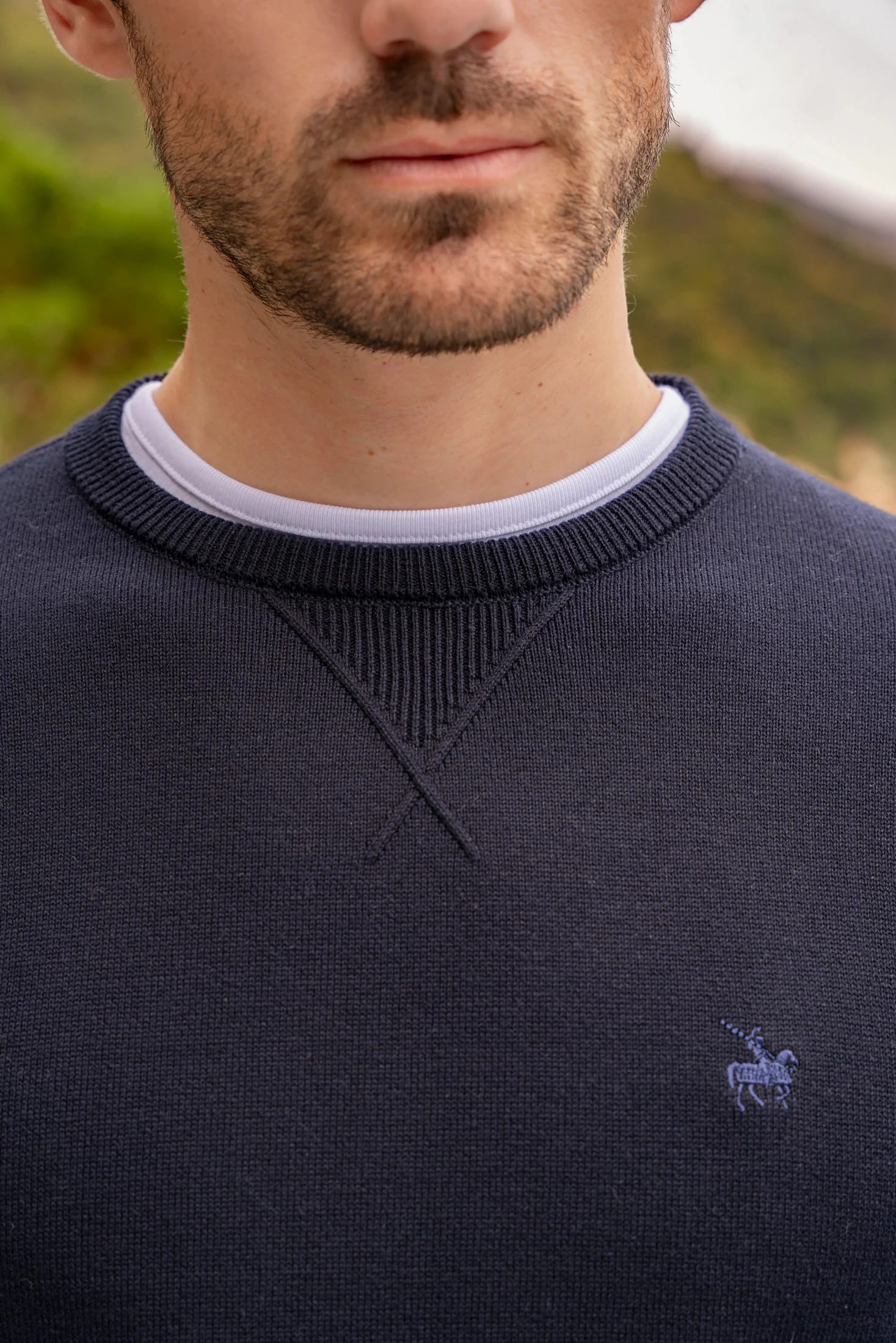 Suéter Crewneck Hombre Azul Oscuro - imagen 2