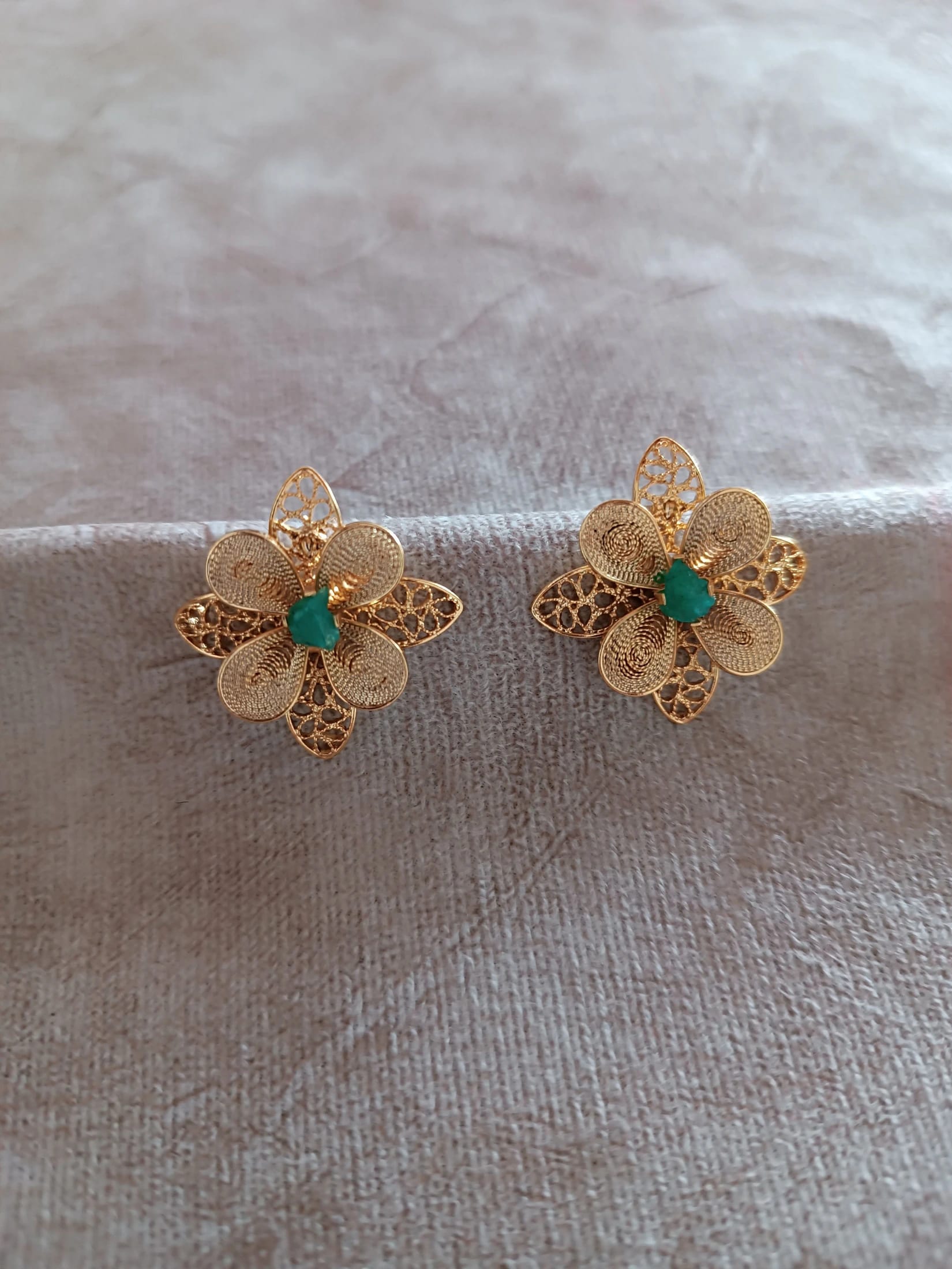 Aretes filigrana y esmeralda,  Nacira - imagen 4