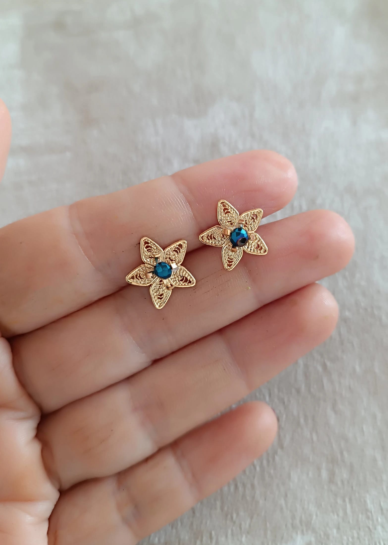 Aretes mini filigrana y cristal azul, Estrellita - imagen 3