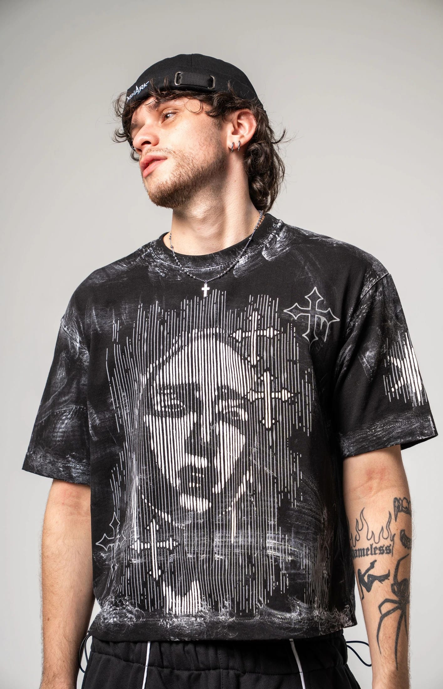 Camiseta Distressed Divino Rostro - imagen 2