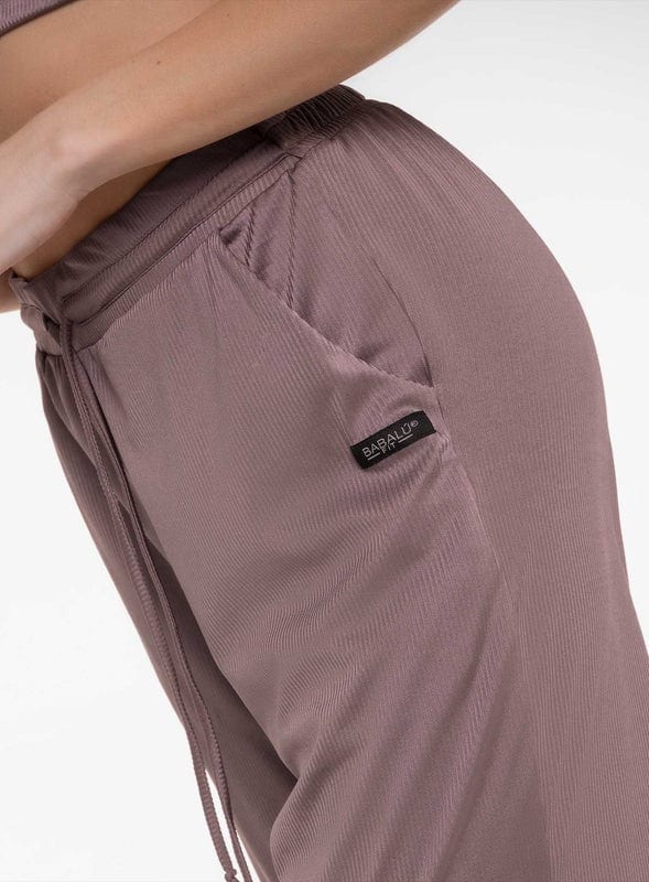 Pantalón casual en tela rib - PRECIO ESPECIAL - imagen 2