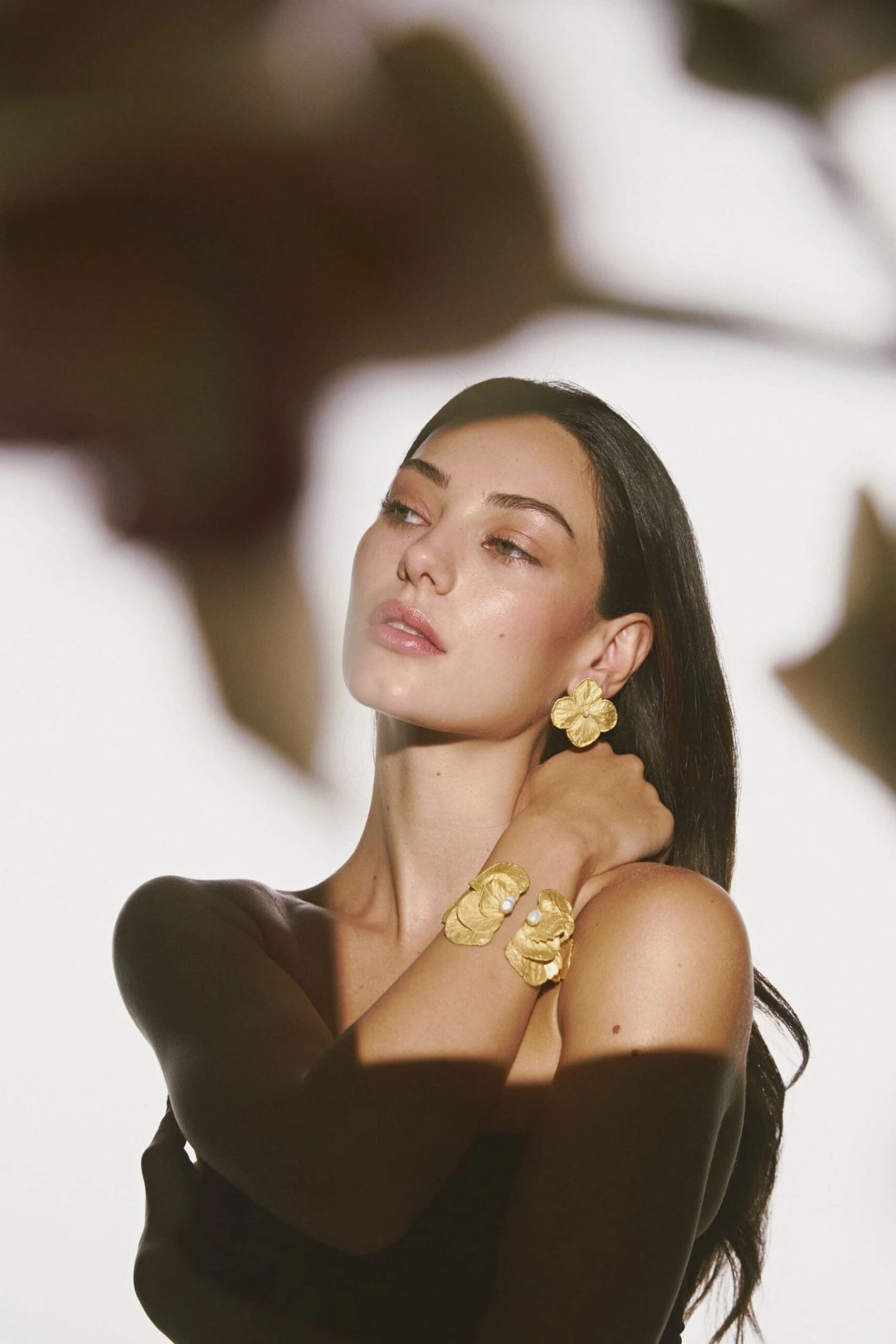 PULSERA HORTENSIAS DECONSTRUIDAS CON PERLA - imagen 2