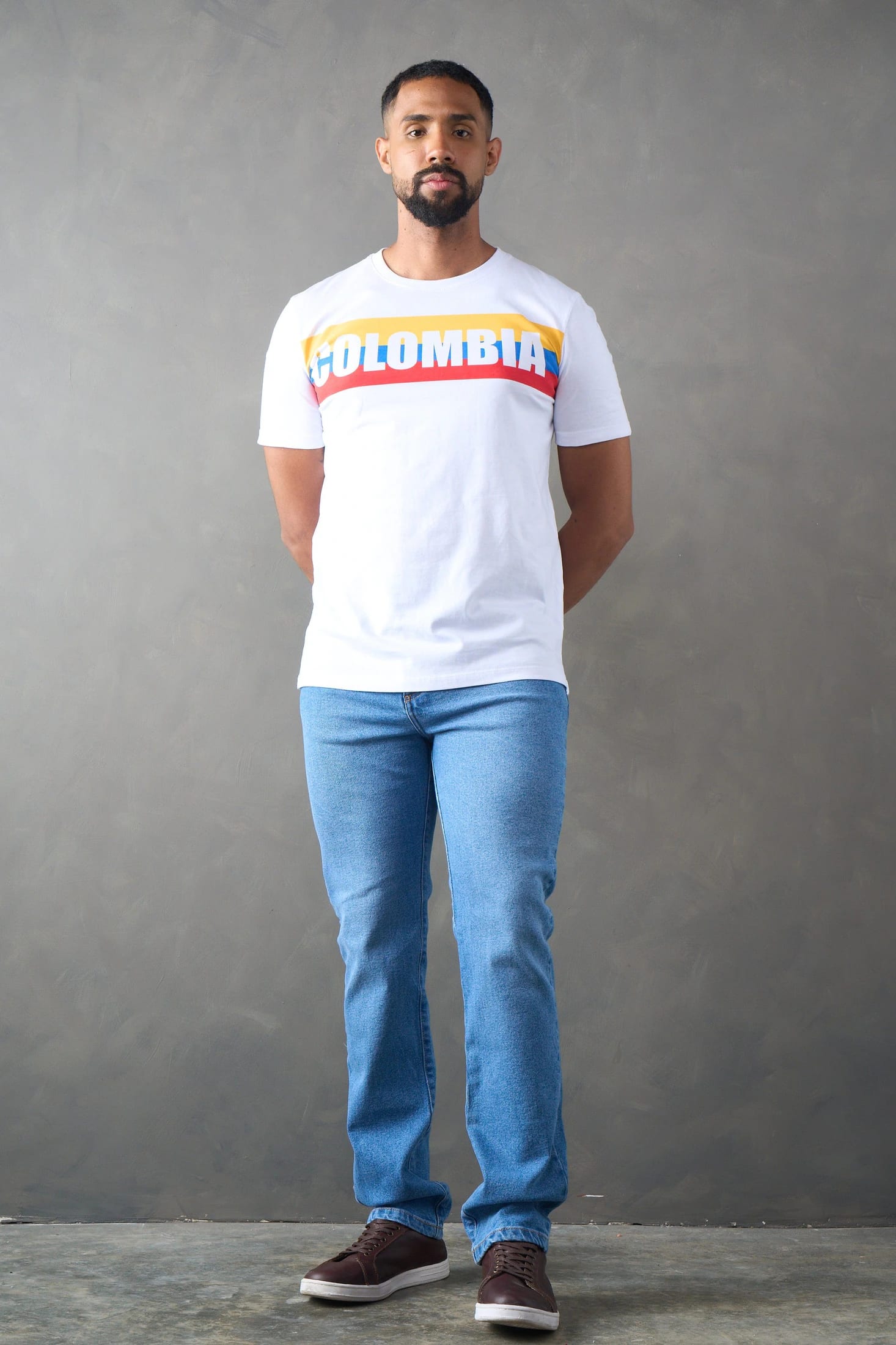 Camiseta blanca cuello redondo edición Colombia - imagen 4
