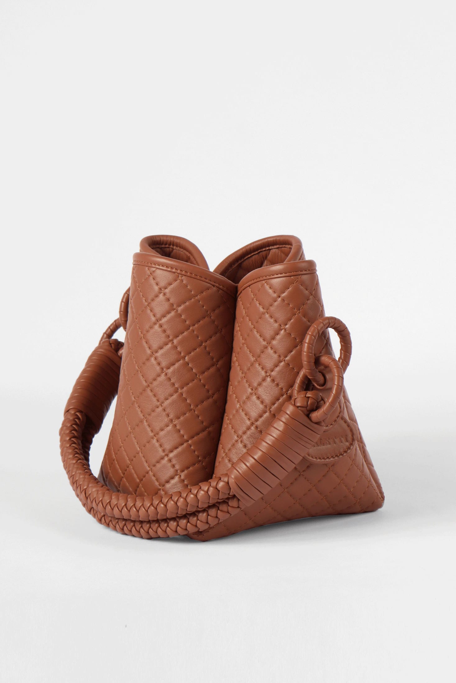 Tulip Mini Bucket Bag, Brandy - imagen 3