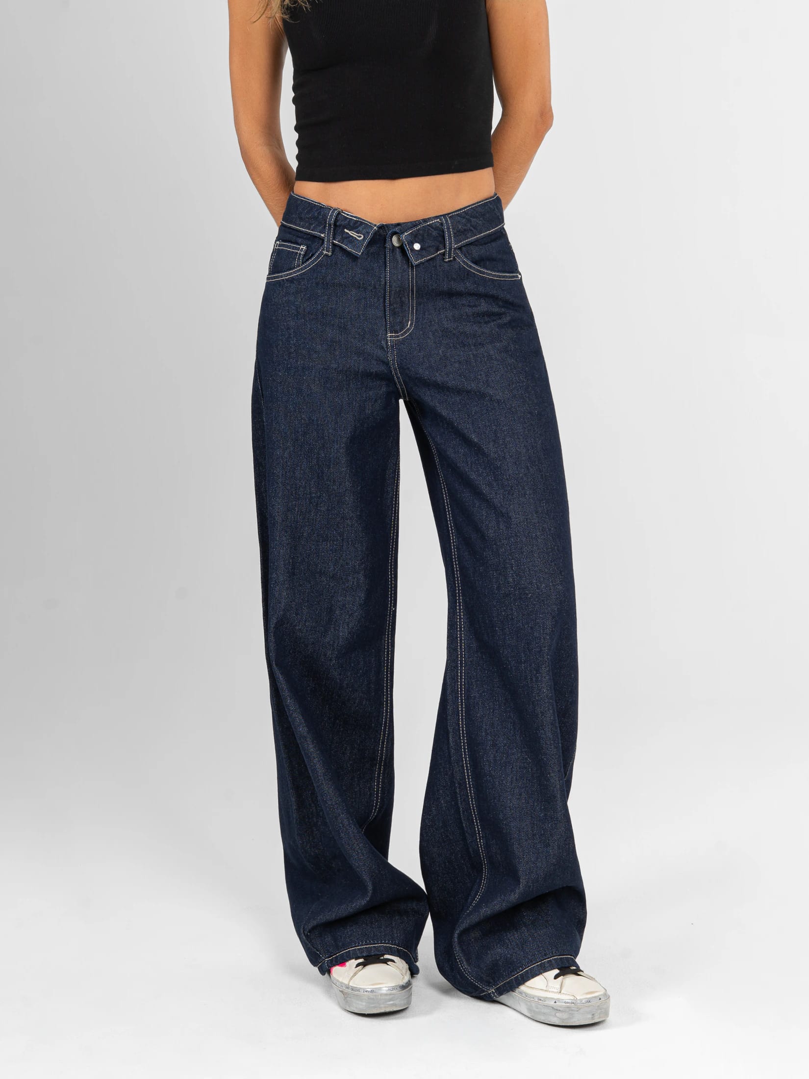 Ref: 066424 Jean wide leg, rígido, tiro medio, detalle en pretina, tono azul oscuro - imagen 3