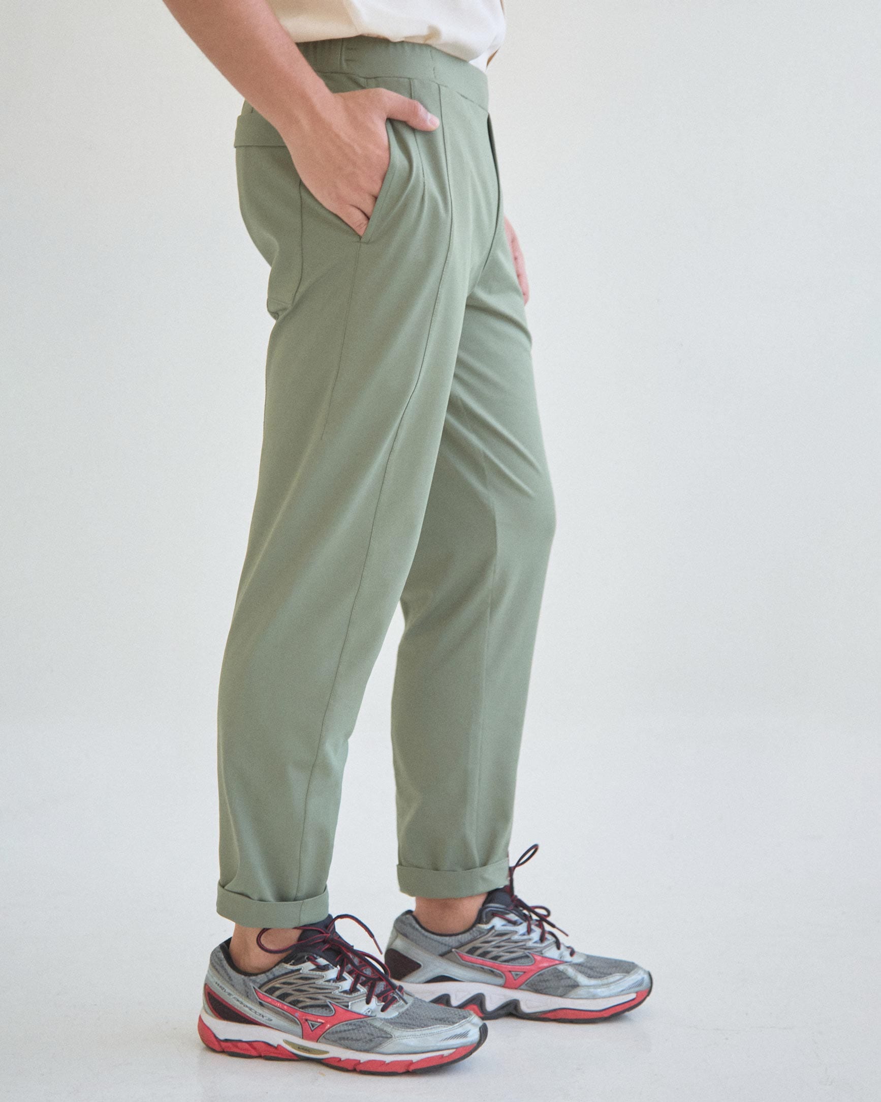 Pantalón Tech Clásico Oliva MAGO - imagen 4